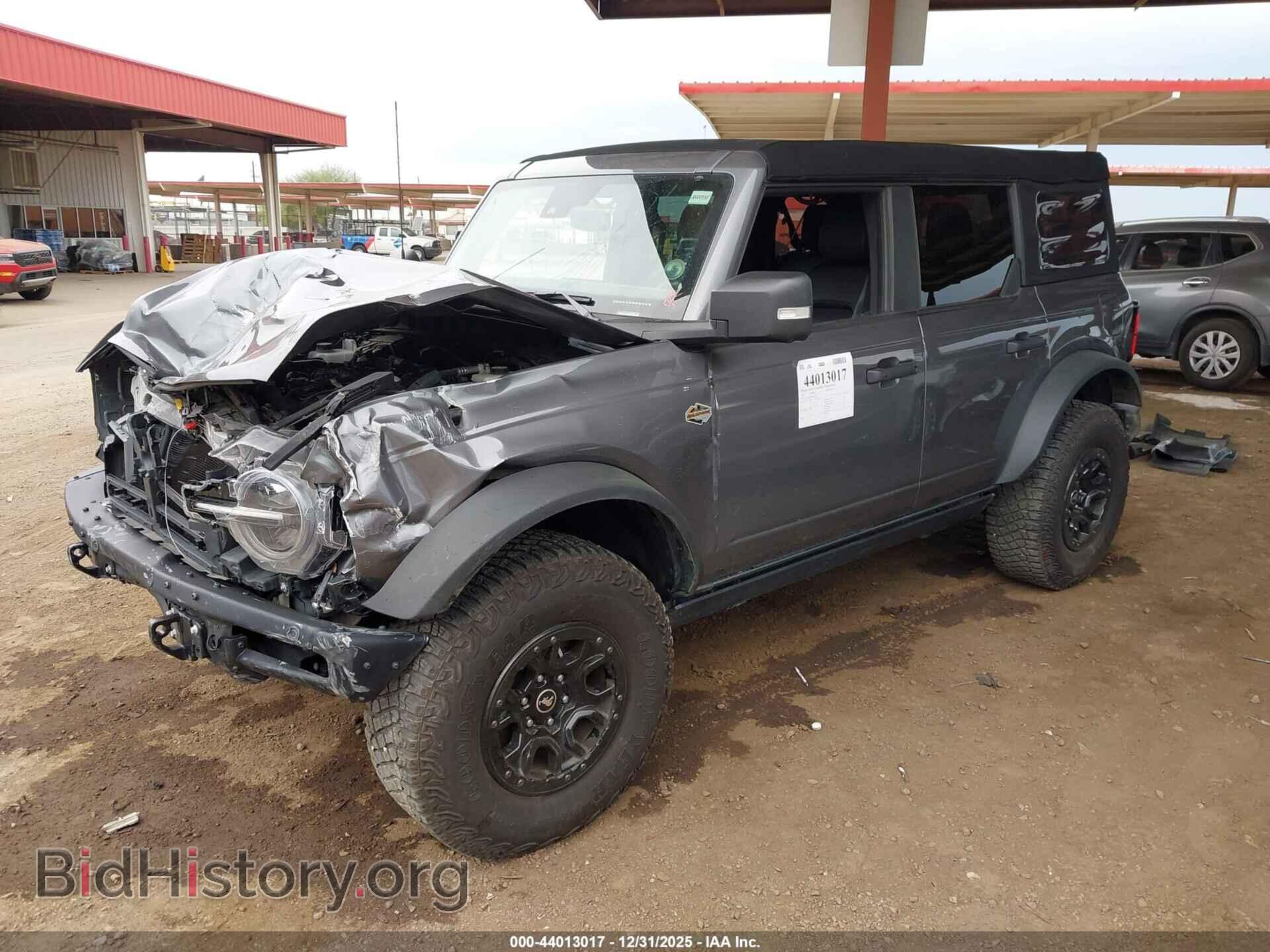 2023 FORD BRONCO - VIN: 1FMEE5DP7PLC01071 - Фото 2