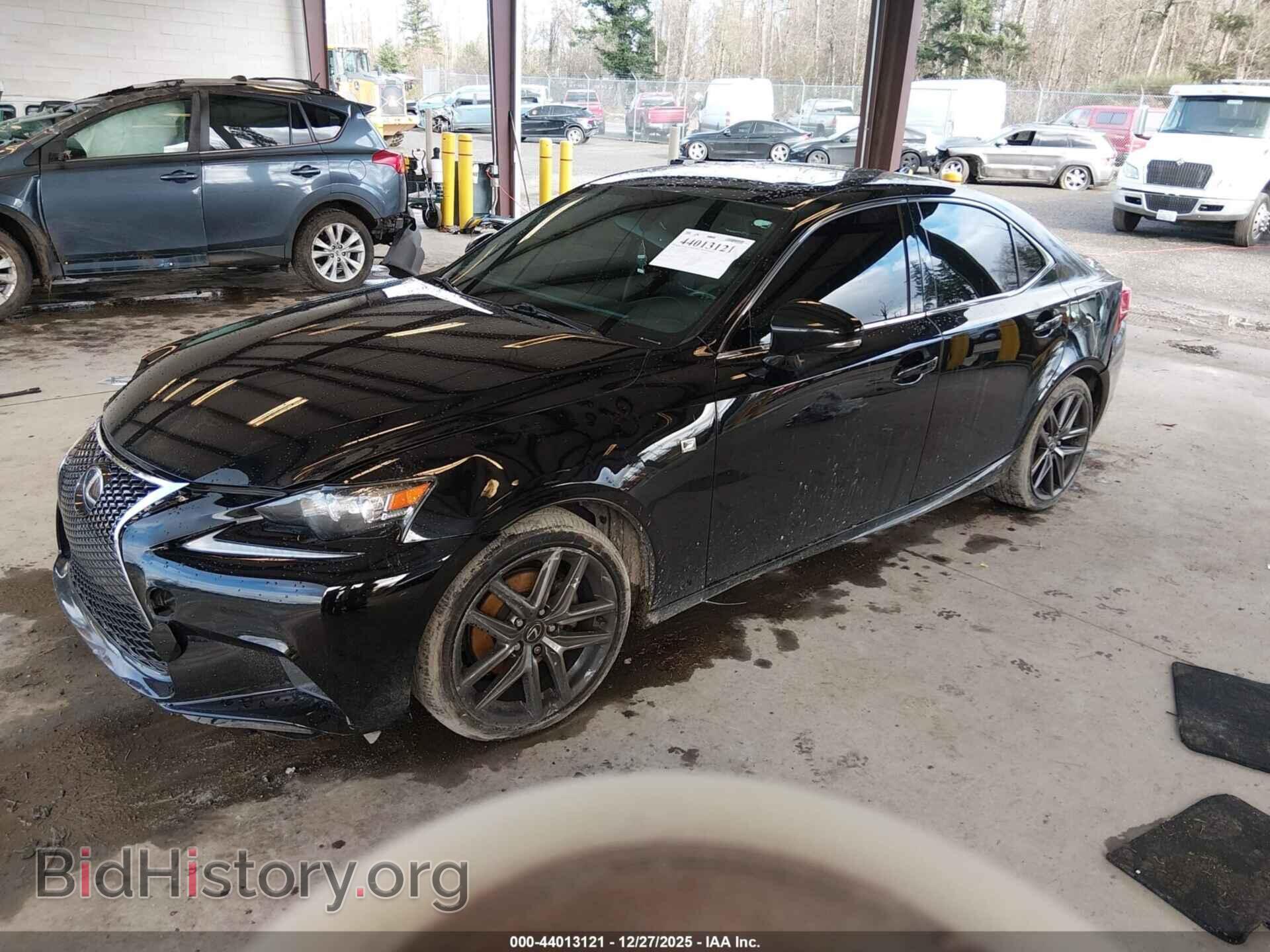 2015 LEXUS IS 250 - VIN: JTHCF1D29F5025700 - Фото 2