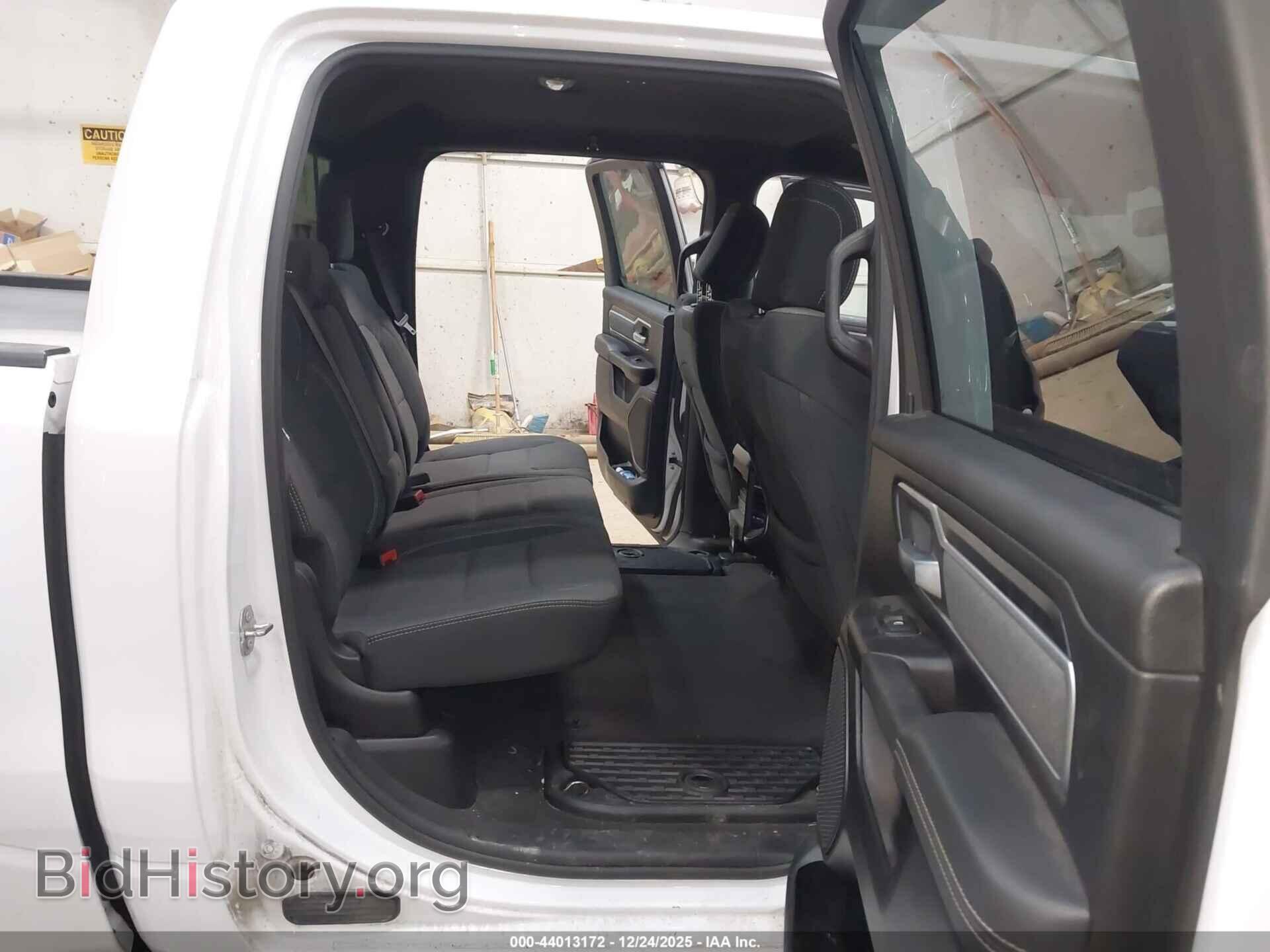 2021 RAM 1500 - VIN: 1C6SRFFT8MN641707 - Фото 8