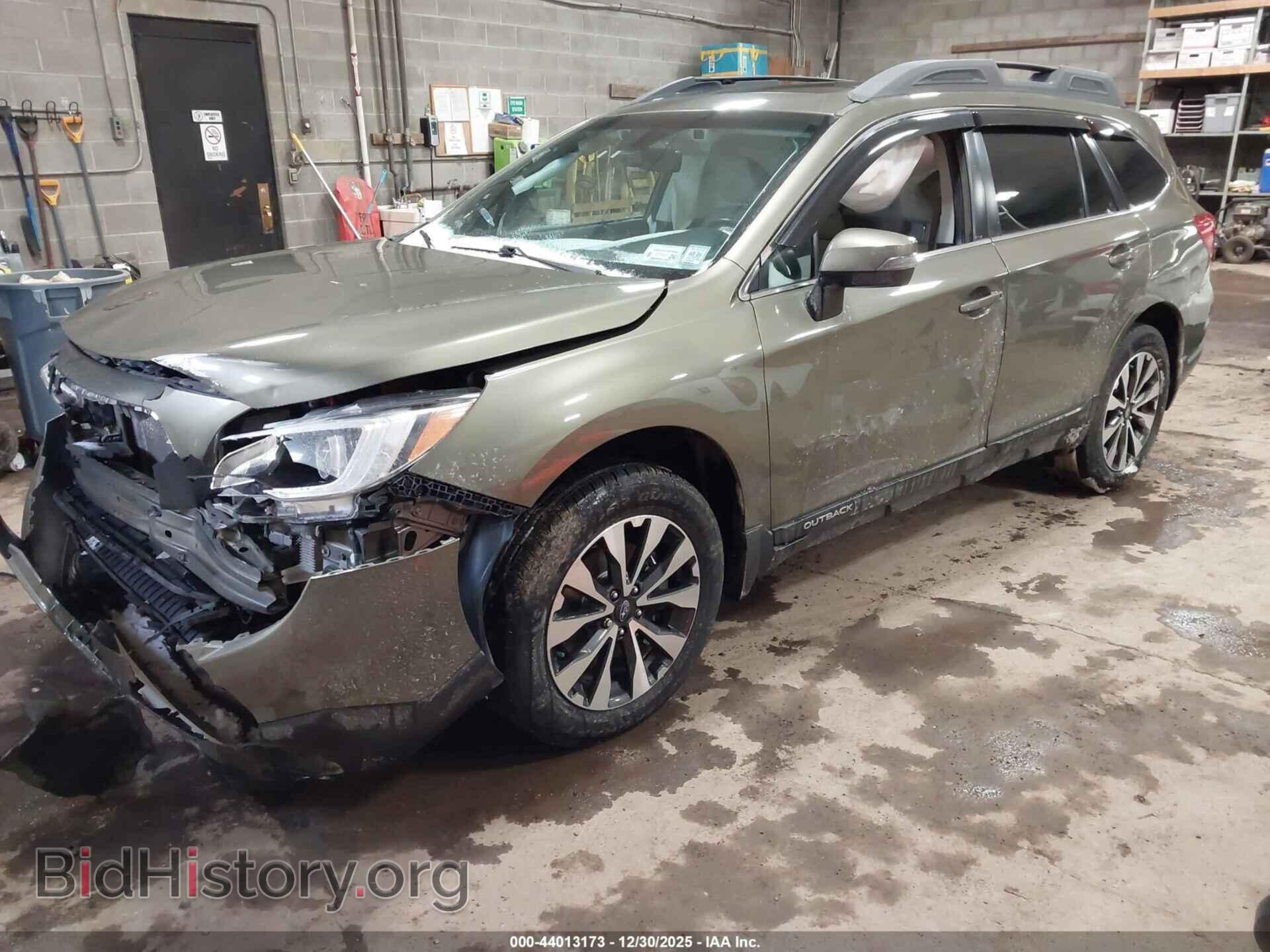 2017 SUBARU OUTBACK - VIN: 4S4BSANCXH3366923 - Фото 2
