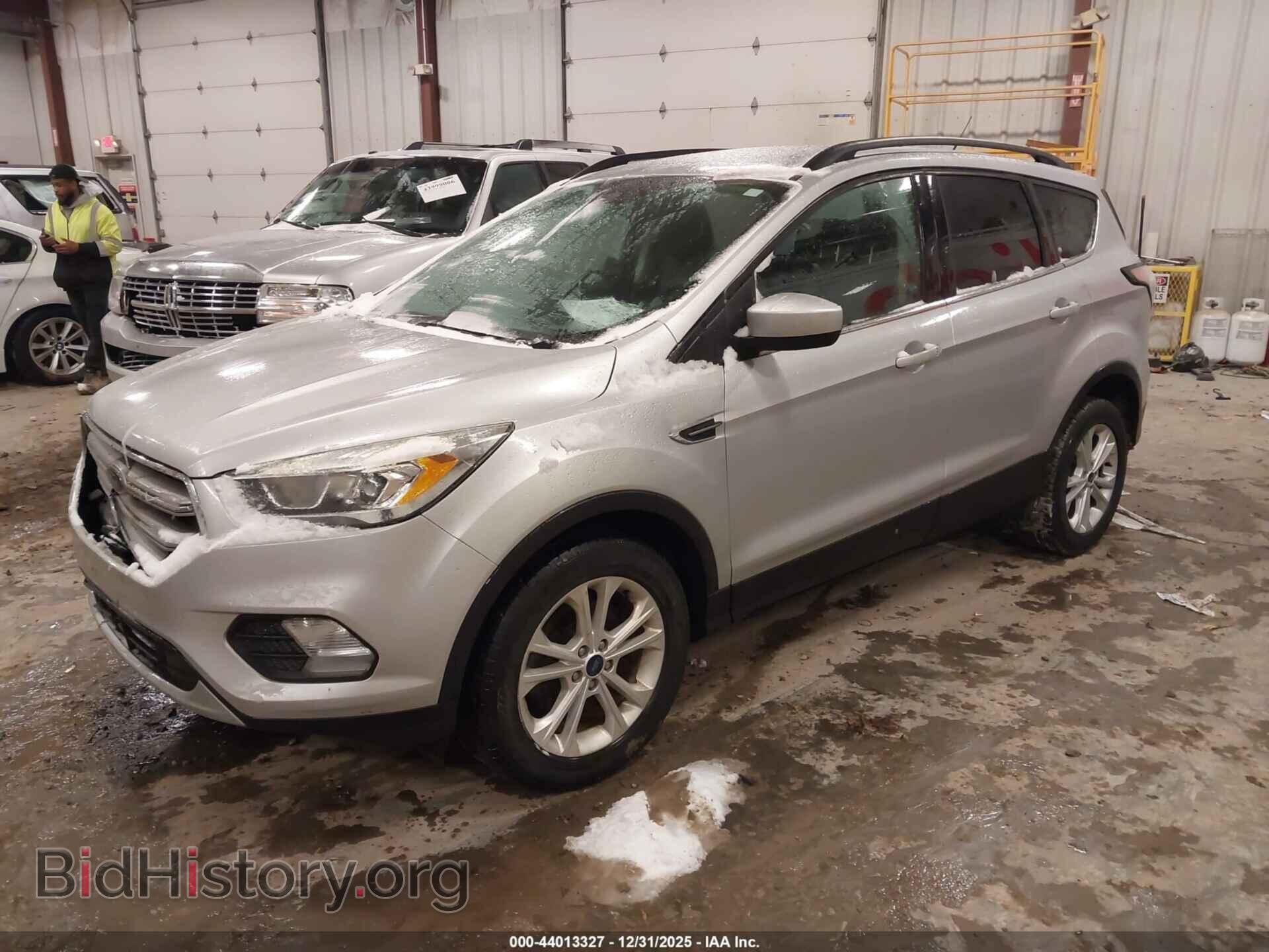 2017 FORD ESCAPE - VIN: 1FMCU0GD8HUE59190 - Фото 2