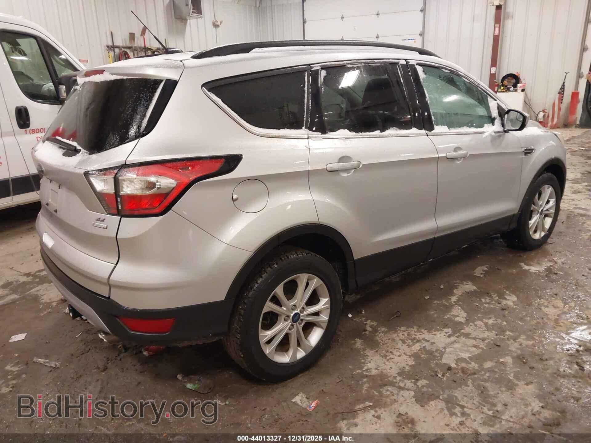 2017 FORD ESCAPE - VIN: 1FMCU0GD8HUE59190 - Фото 4