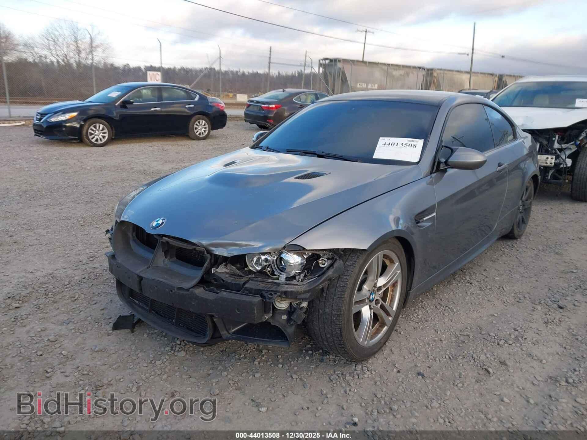 2008 BMW M3 - VIN: WBSWD93538PY40859 - Фото 2
