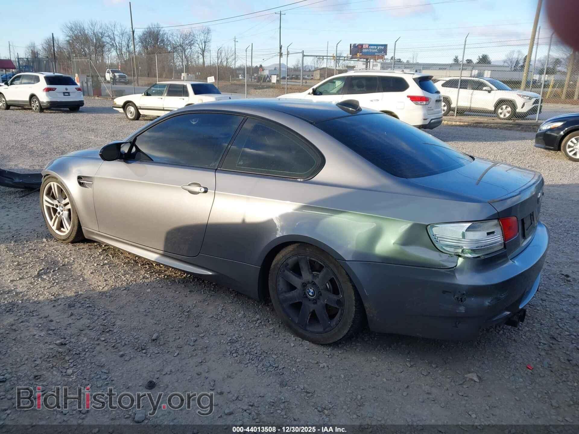 2008 BMW M3 - VIN: WBSWD93538PY40859 - Фото 3