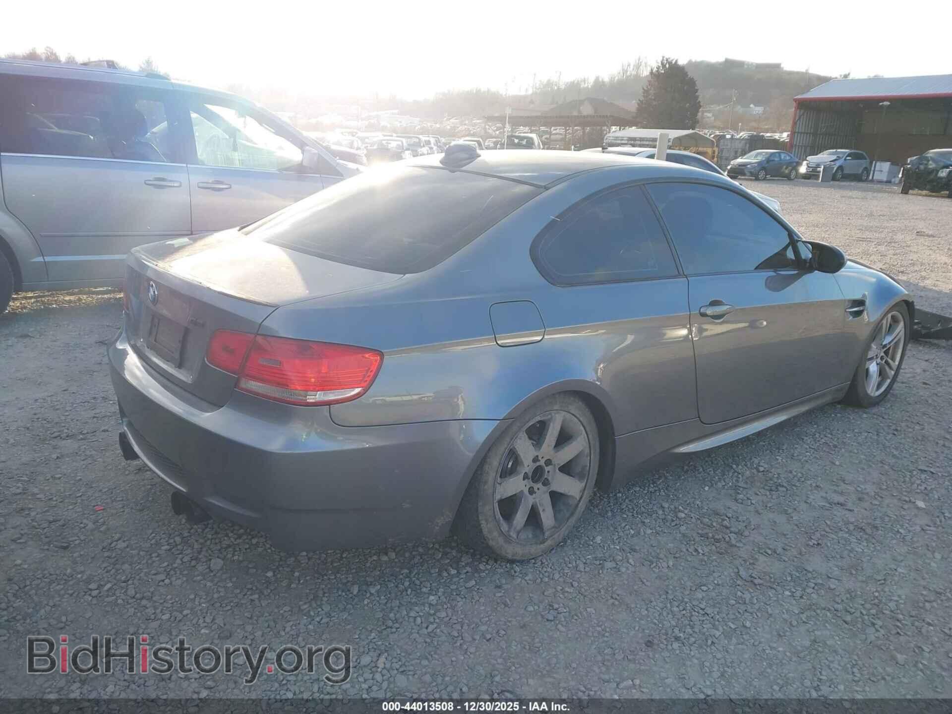 2008 BMW M3 - VIN: WBSWD93538PY40859 - Фото 4