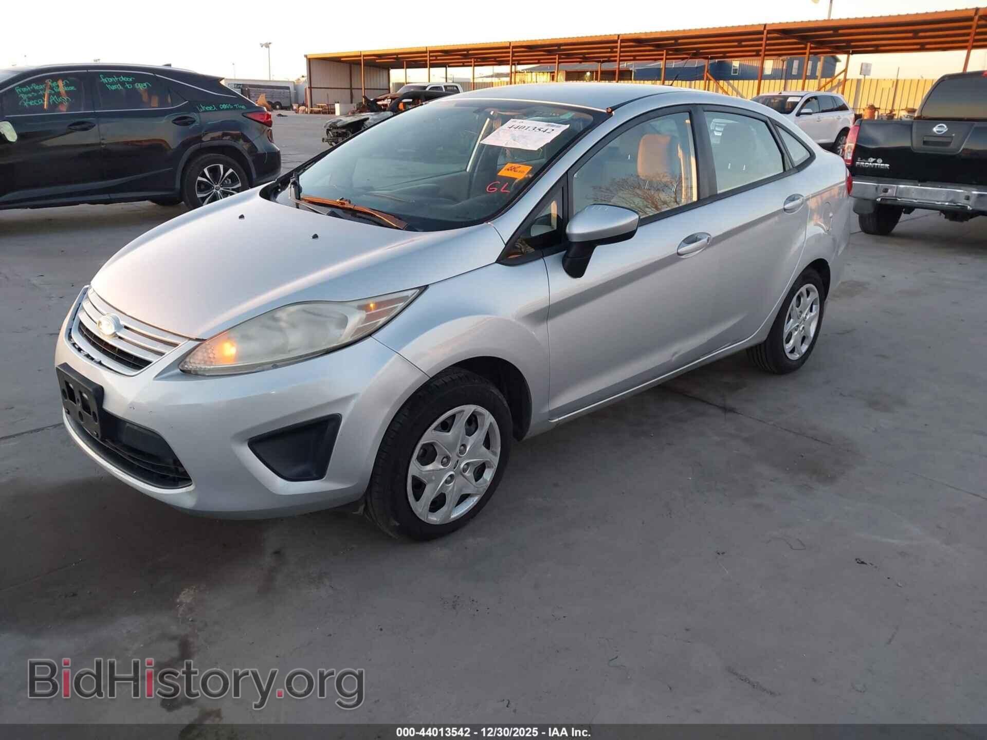 2012 FORD FIESTA - VIN: 3FADP4AJ0CM218765 - Фото 2