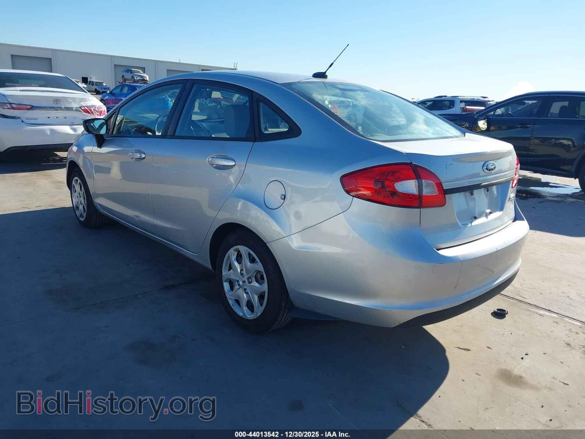 2012 FORD FIESTA - VIN: 3FADP4AJ0CM218765 - Фото 3