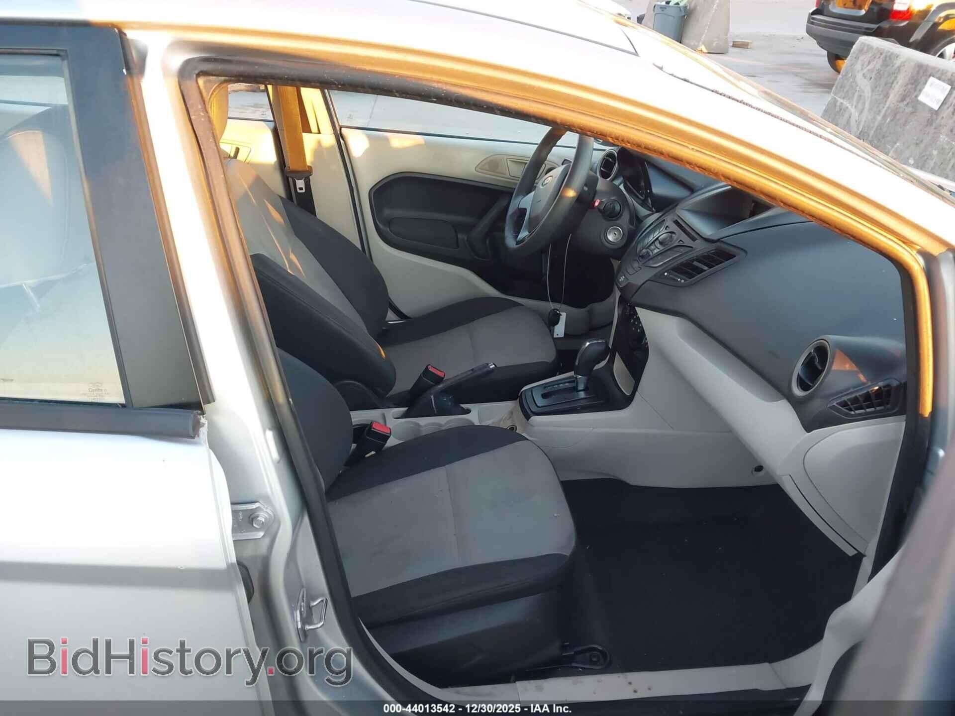2012 FORD FIESTA - VIN: 3FADP4AJ0CM218765 - Фото 5