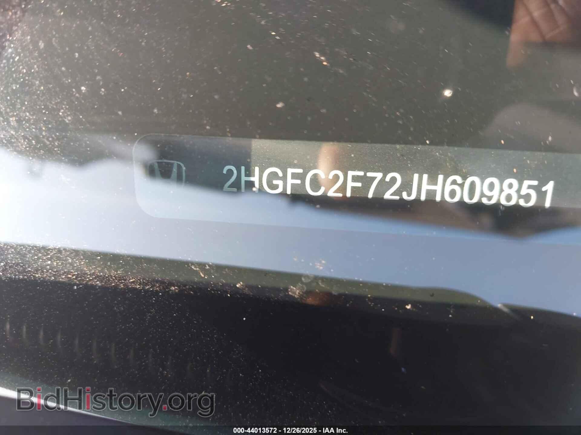2018 HONDA CIVIC - VIN: 2HGFC2F72JH609851 - Фото 9
