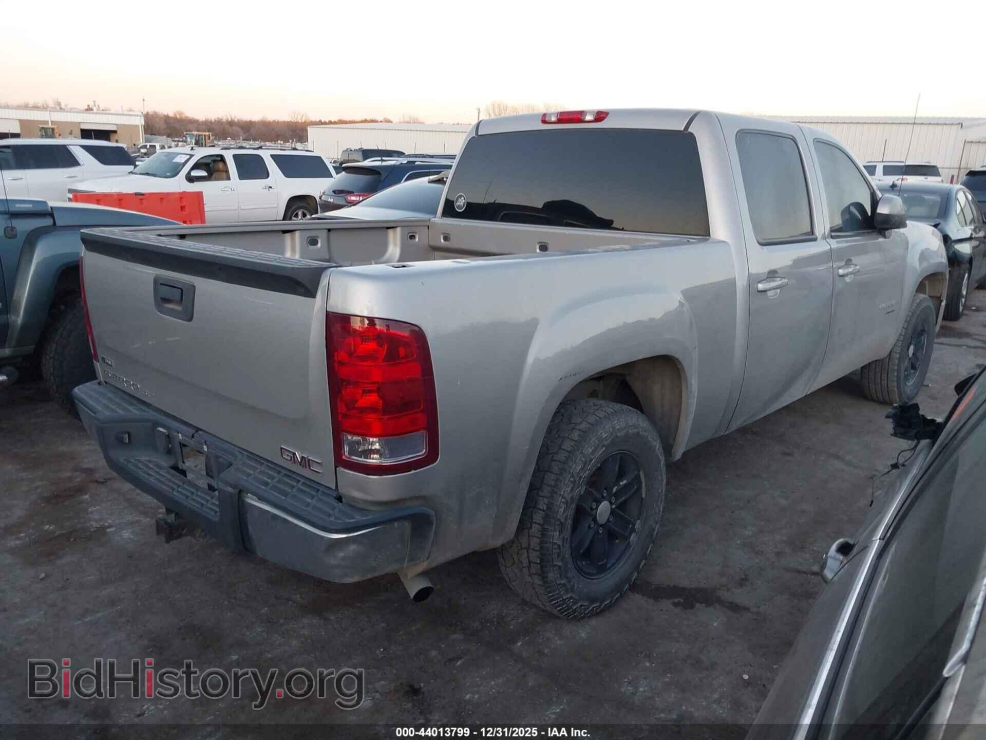 2007 GMC SIERRA 1500 - VIN: 3GTEC13097G525143 - Фото 4