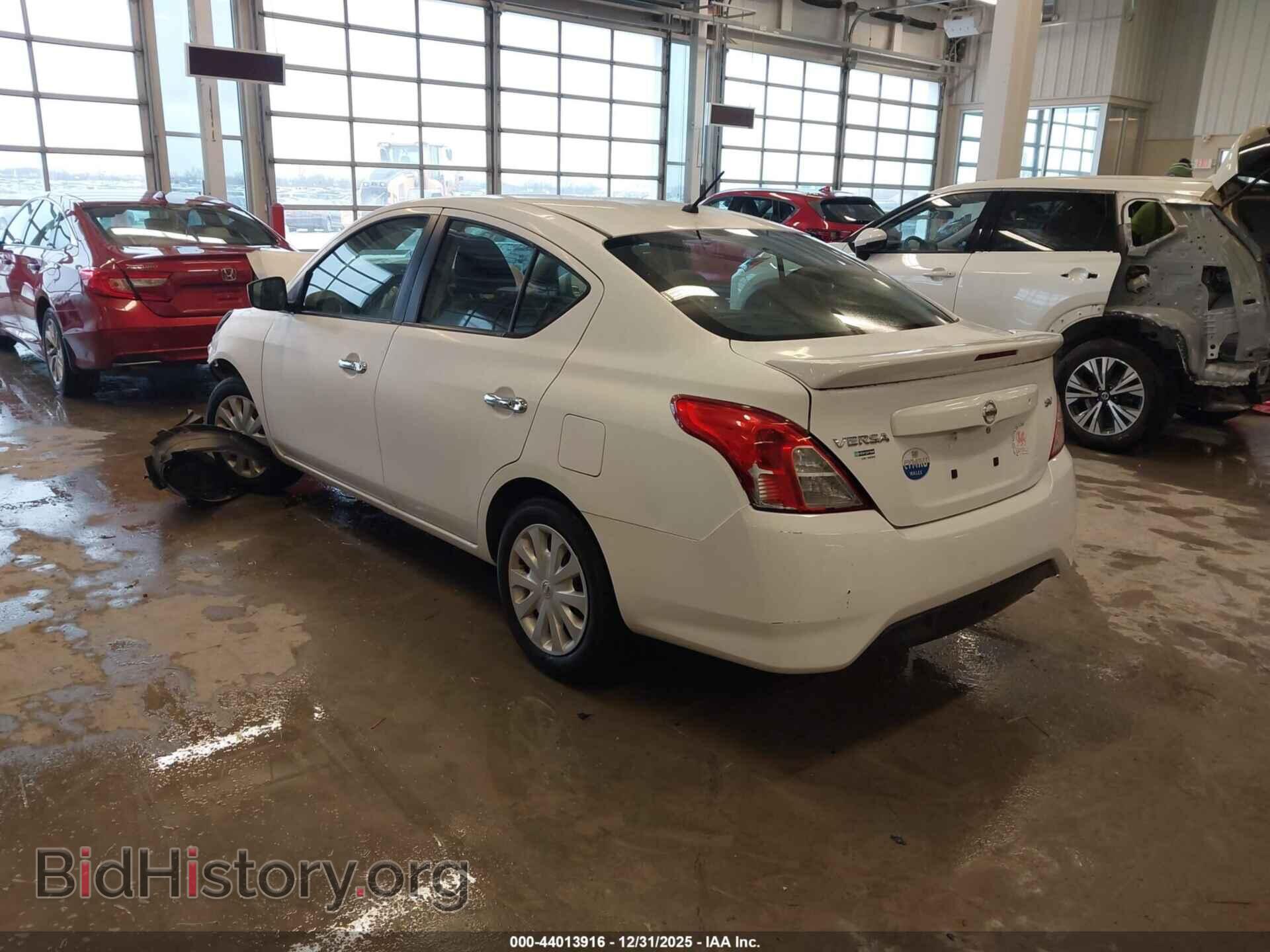 2017 NISSAN VERSA - VIN: 3N1CN7AP1HL846867 - Фото 3