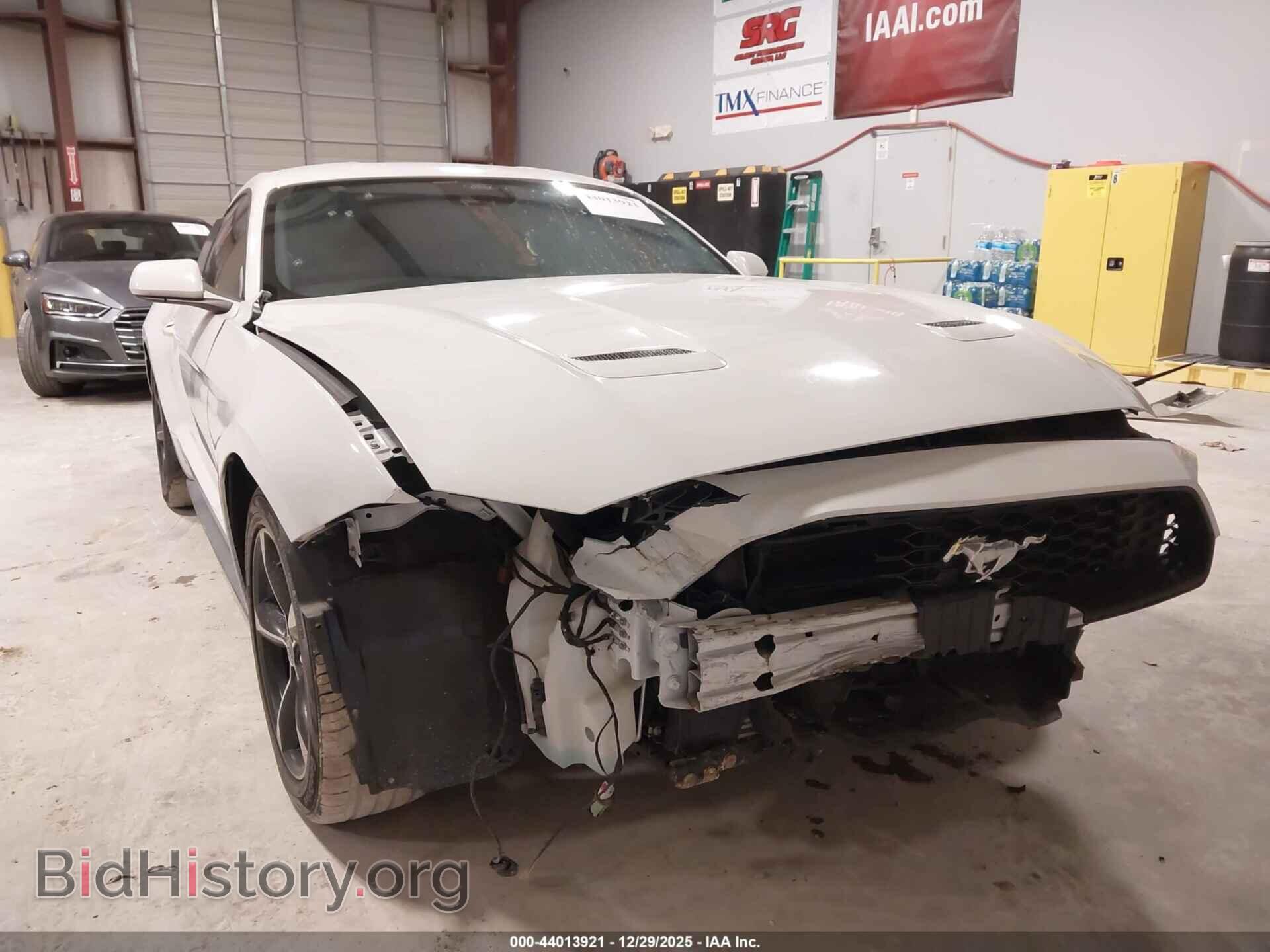2022 FORD MUSTANG - VIN: 1FA6P8TH0N5106387 - Фото 6