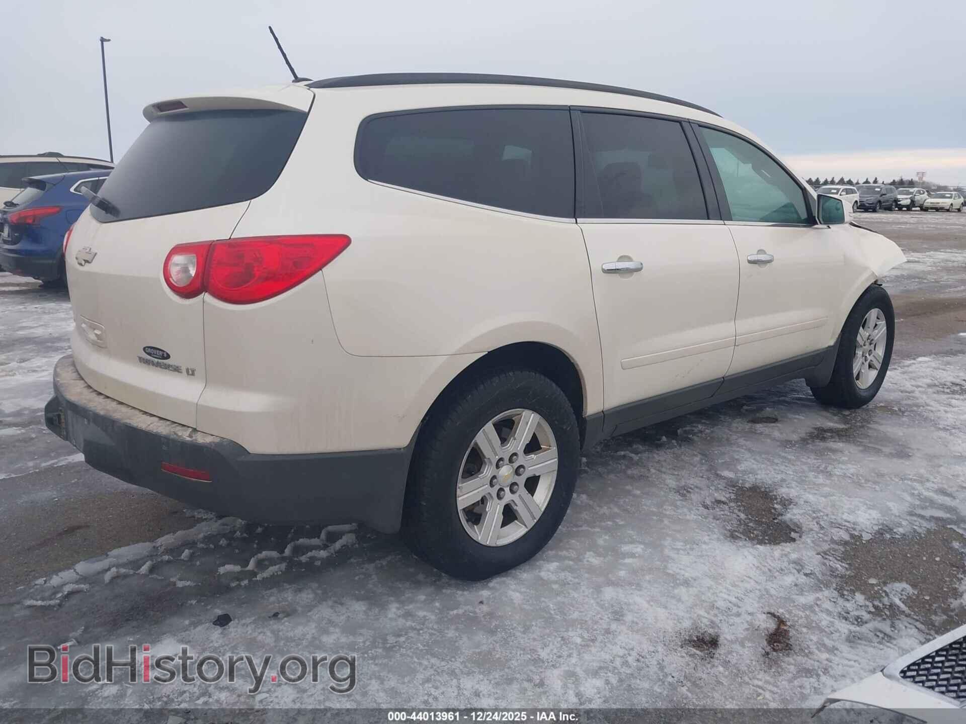 2012 CHEVROLET TRAVERSE - VIN: 1GNKVJED5CJ267880 - Фото 4
