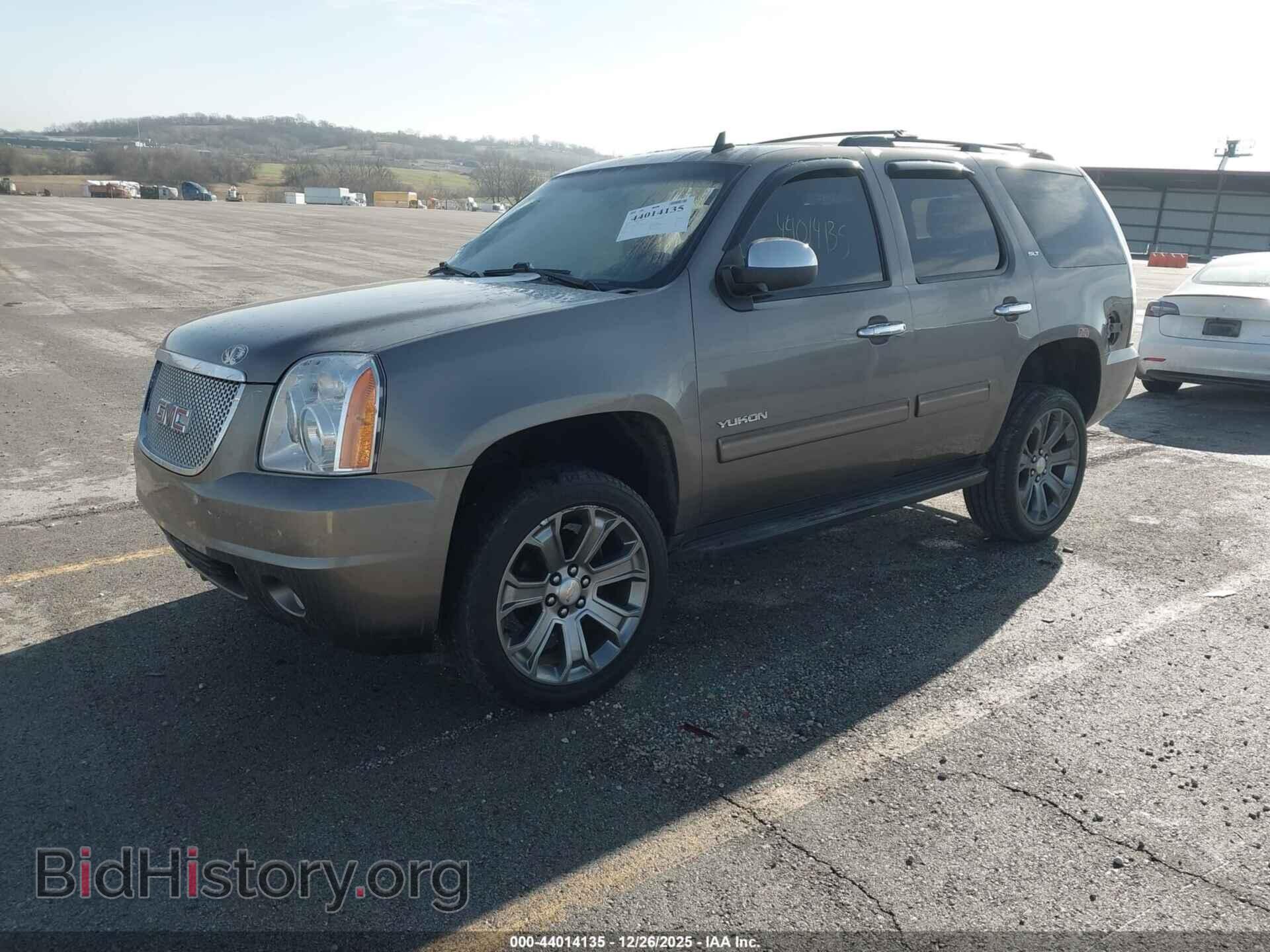 2013 GMC YUKON - VIN: 1GKS2CE09DR111987 - Фото 2