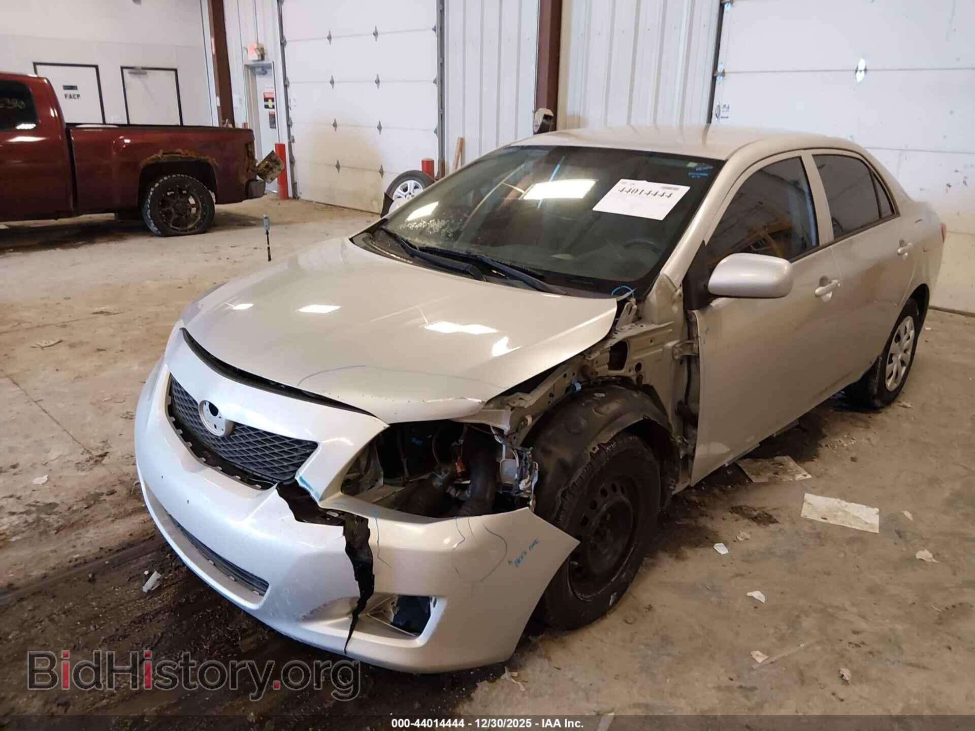 2010 TOYOTA COROLLA - VIN: 2T1BU4EE2AC515985 - Фото 2