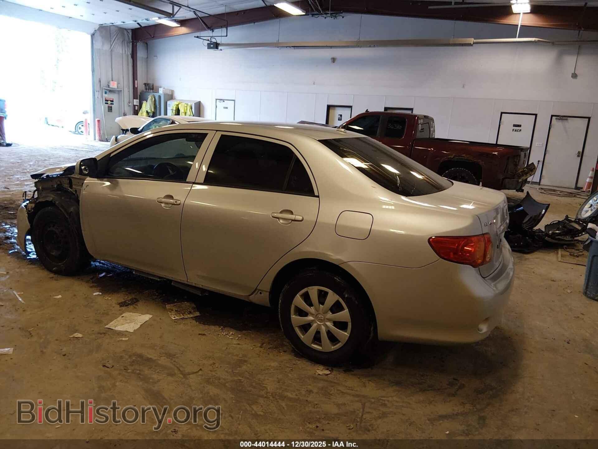 2010 TOYOTA COROLLA - VIN: 2T1BU4EE2AC515985 - Фото 3