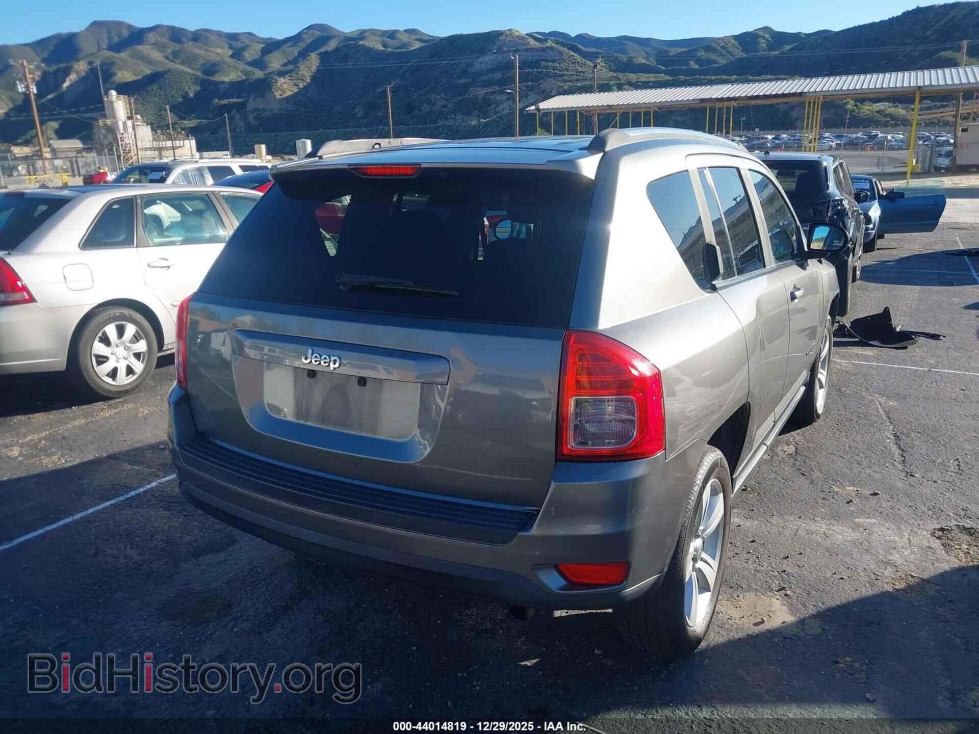 2012 JEEP COMPASS - VIN: 1C4NJCBA8CD565698 - Photo 4