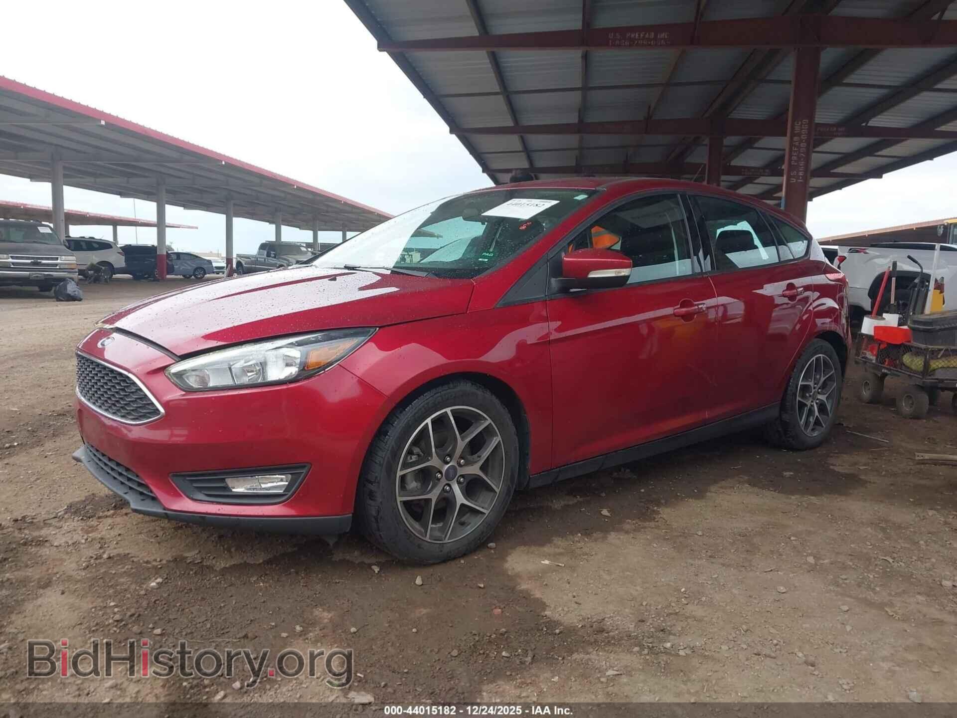 2017 FORD FOCUS - VIN: 1FADP3M2XHL213838 - Фото 2