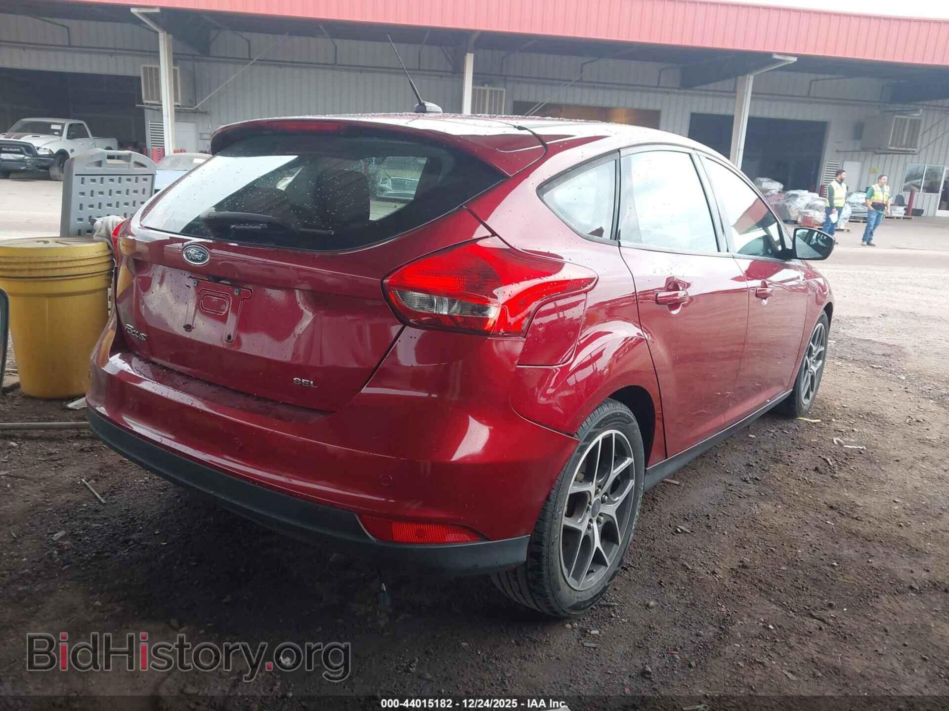 2017 FORD FOCUS - VIN: 1FADP3M2XHL213838 - Фото 4