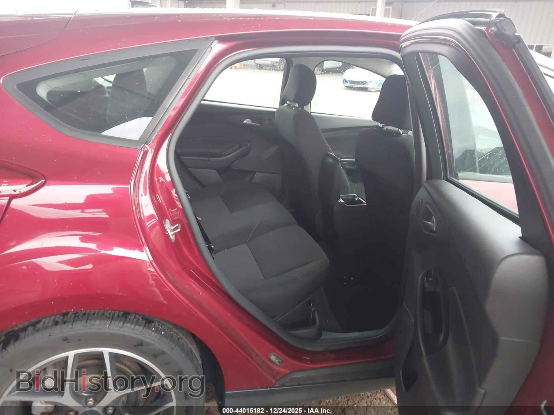 2017 FORD FOCUS - VIN: 1FADP3M2XHL213838 - Фото 8