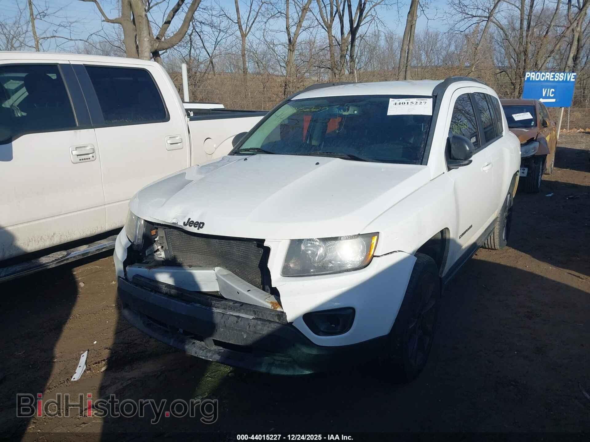 2015 JEEP COMPASS - VIN: 1C4NJDBB6FD324791 - Фото 2