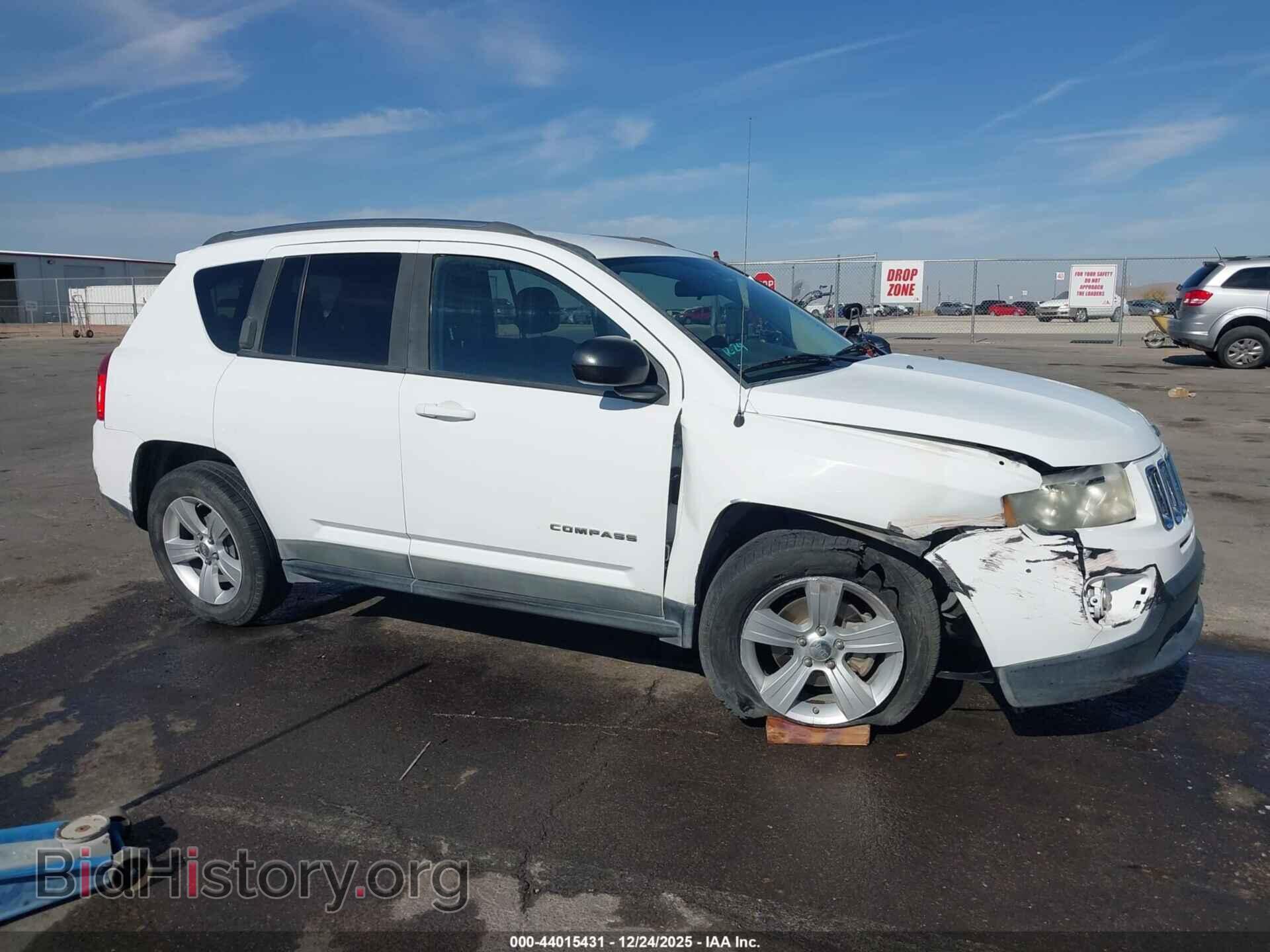 2011 JEEP COMPASS - VIN: 1J4NT1FAXBD271981 - Фото 13