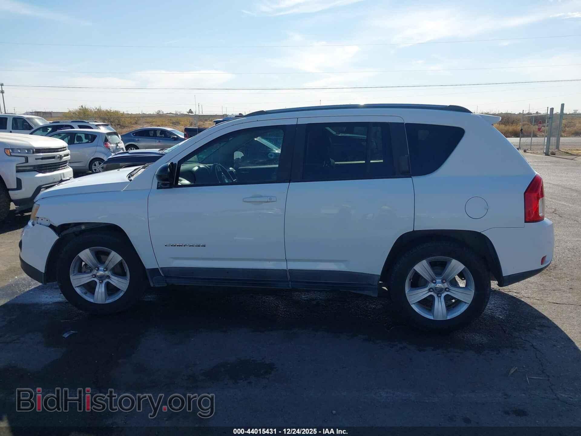 2011 JEEP COMPASS - VIN: 1J4NT1FAXBD271981 - Фото 14