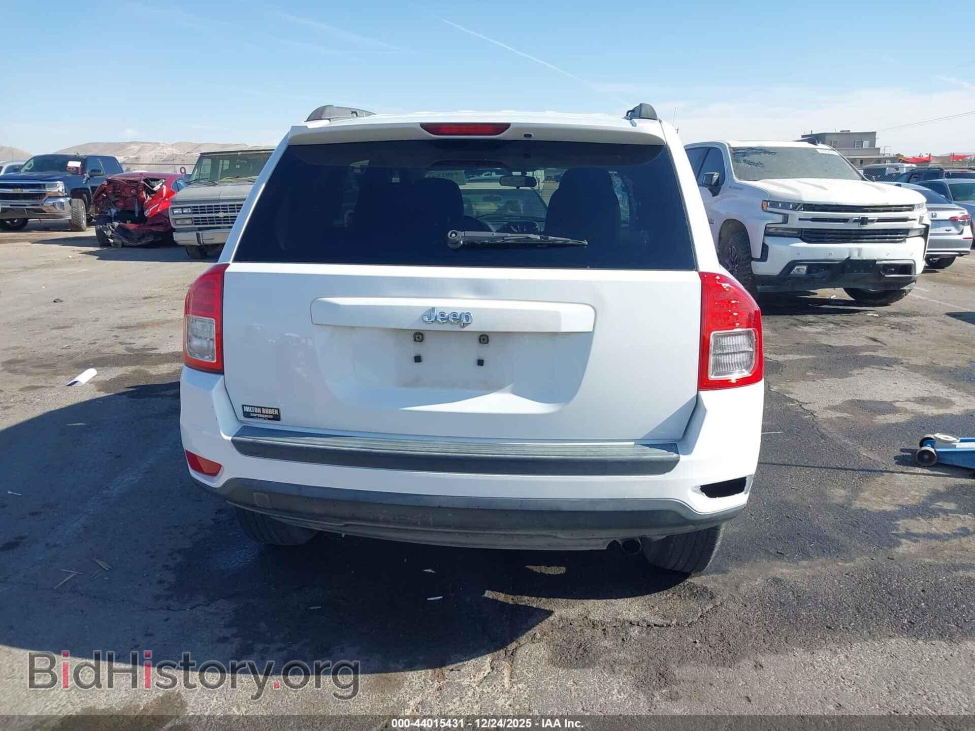 2011 JEEP COMPASS - VIN: 1J4NT1FAXBD271981 - Фото 16