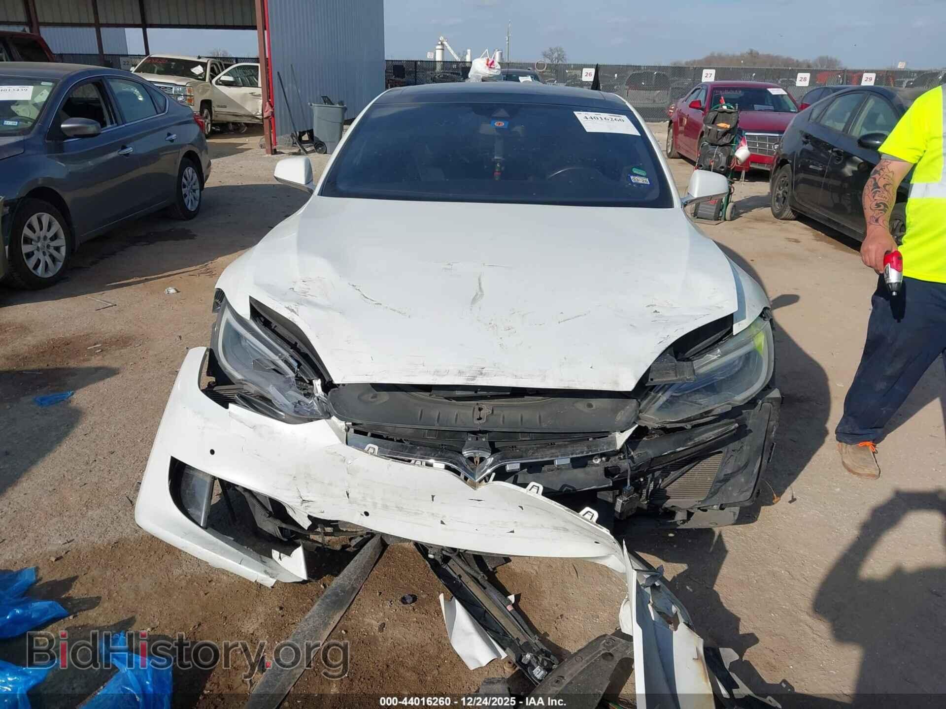 2016 TESLA MODEL S - VIN: 5YJSA1E16GF150560 - Фото 13
