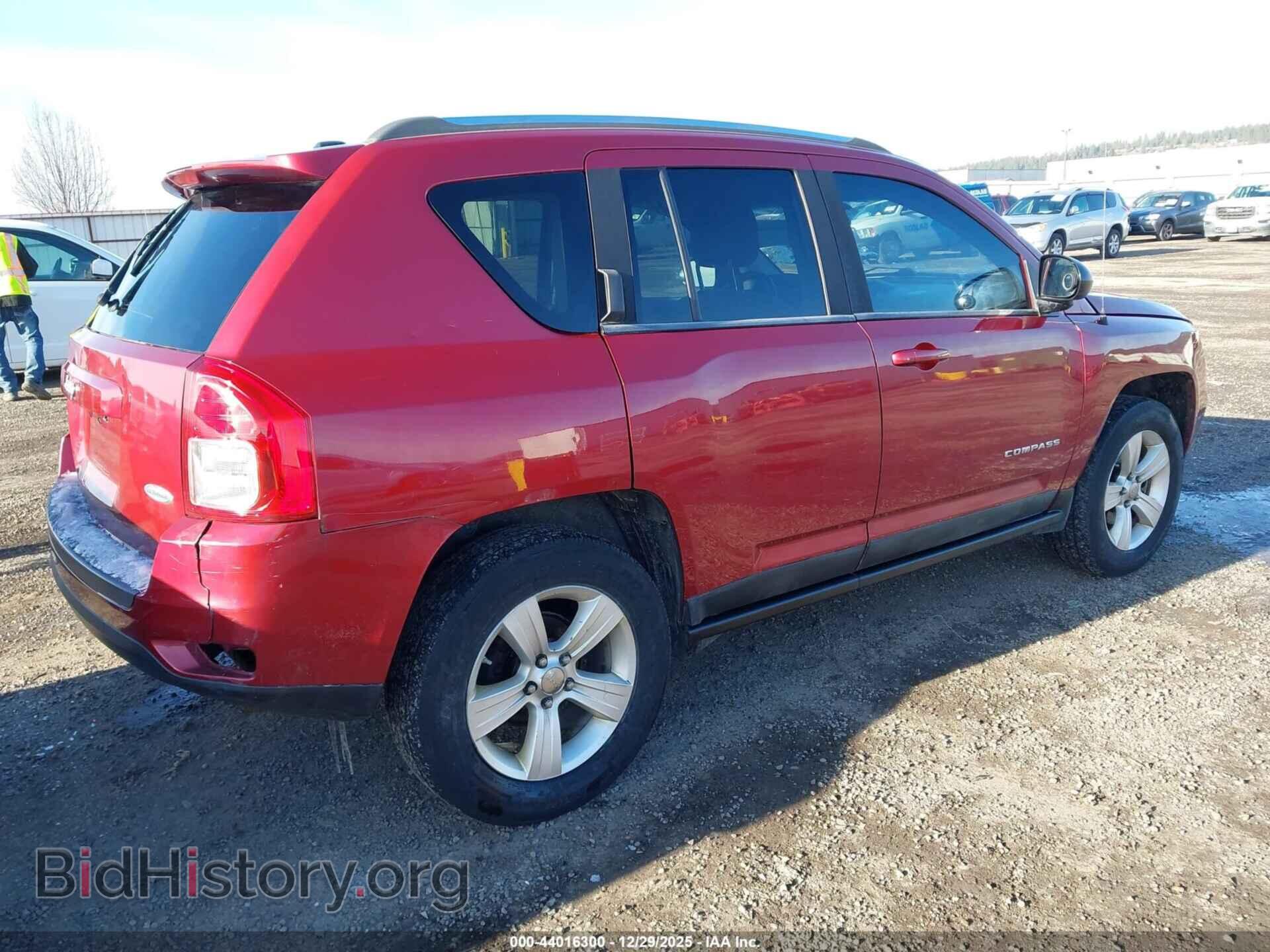 2011 JEEP COMPASS - VIN: 1J4NF1FB0BD164812 - Photo 4