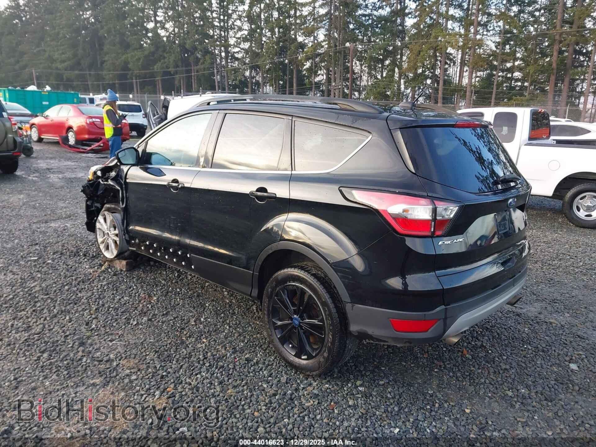 2018 FORD ESCAPE - VIN: 1FMCU9GDXJUC47532 - Фото 3