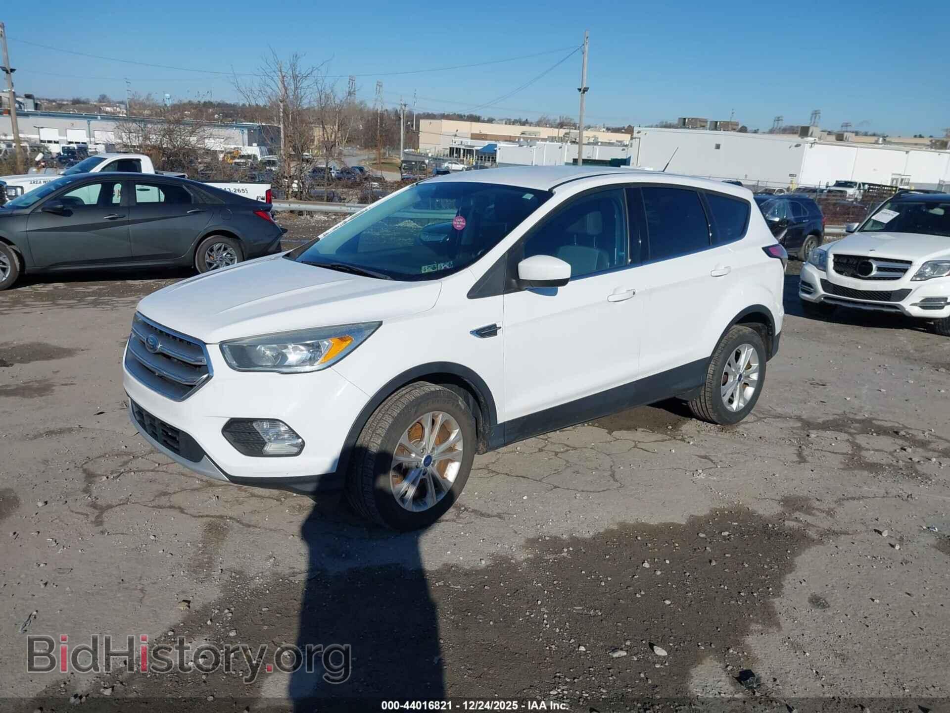 2017 FORD ESCAPE - VIN: 1FMCU9GD8HUC97355 - Фото 2
