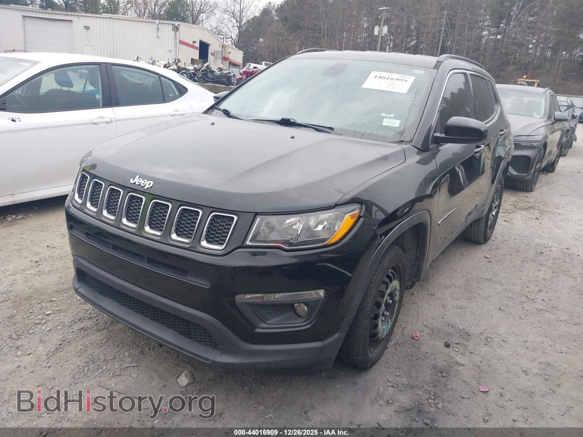 2018 JEEP COMPASS - VIN: 3C4NJDBB4JT334450 - Фото 2