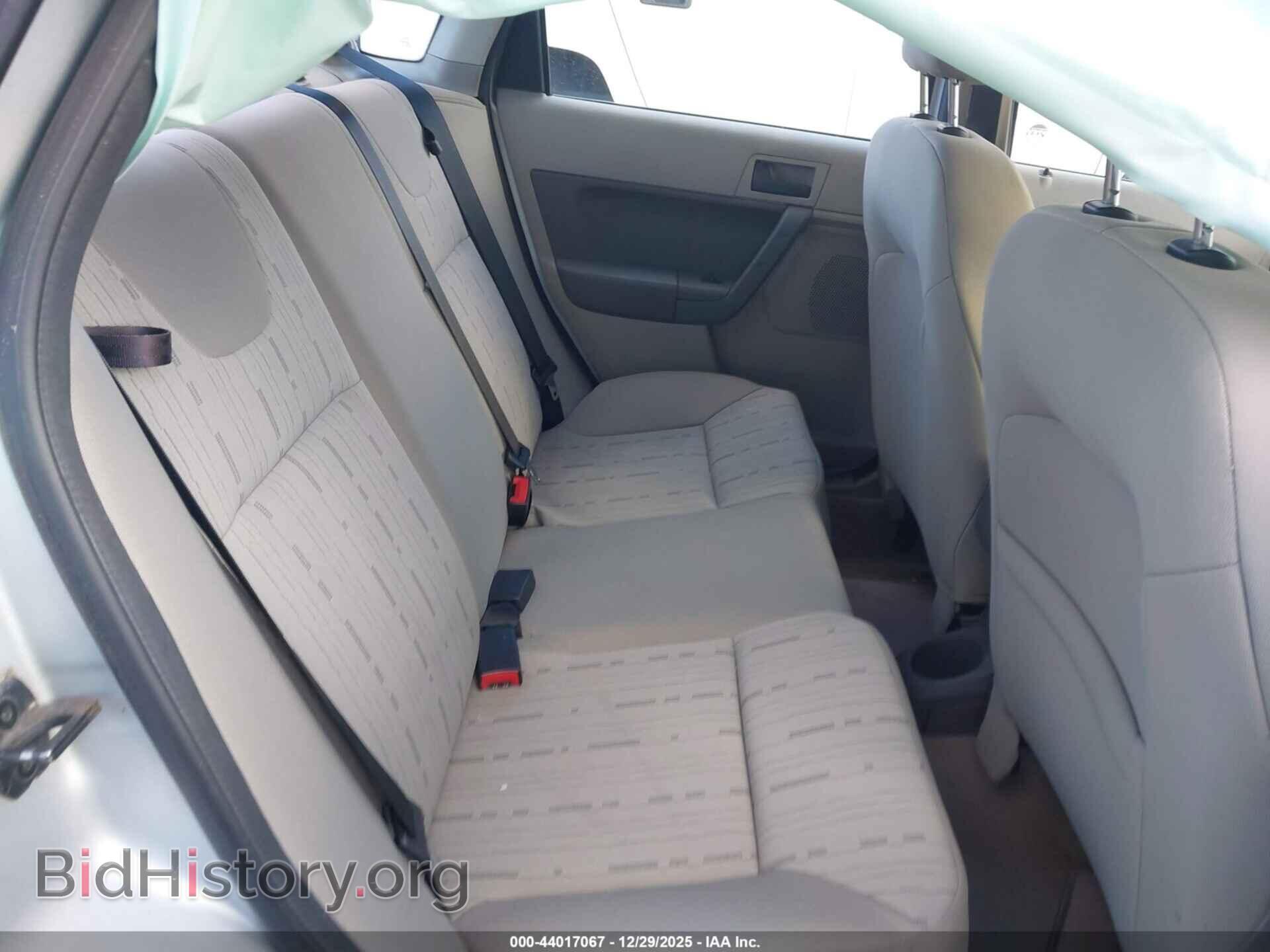 2008 FORD FOCUS - VIN: 1FAHP35N28W123978 - Фото 8