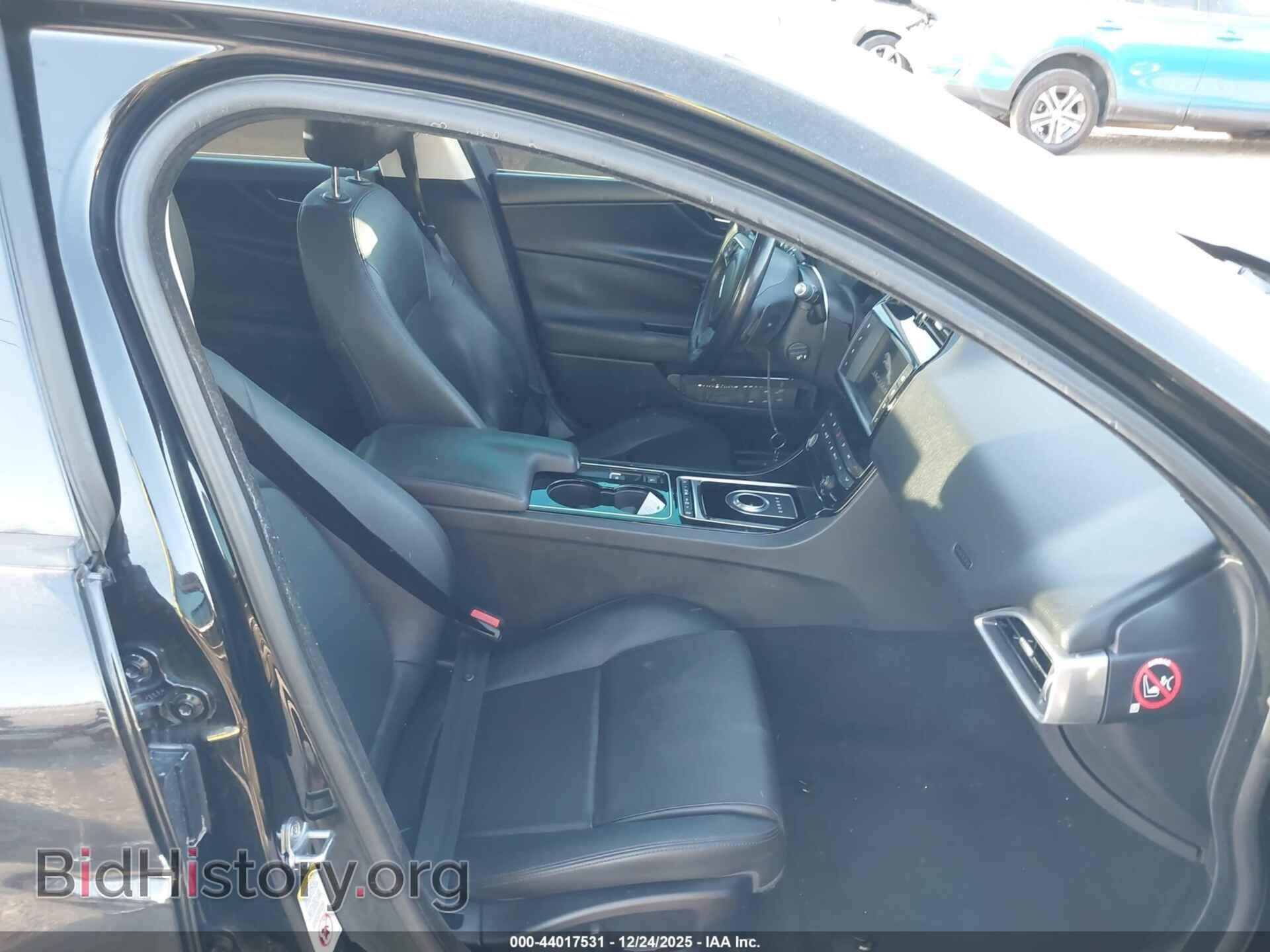 2017 JAGUAR XE - VIN: SAJAR4BG7HA951802 - Фото 5