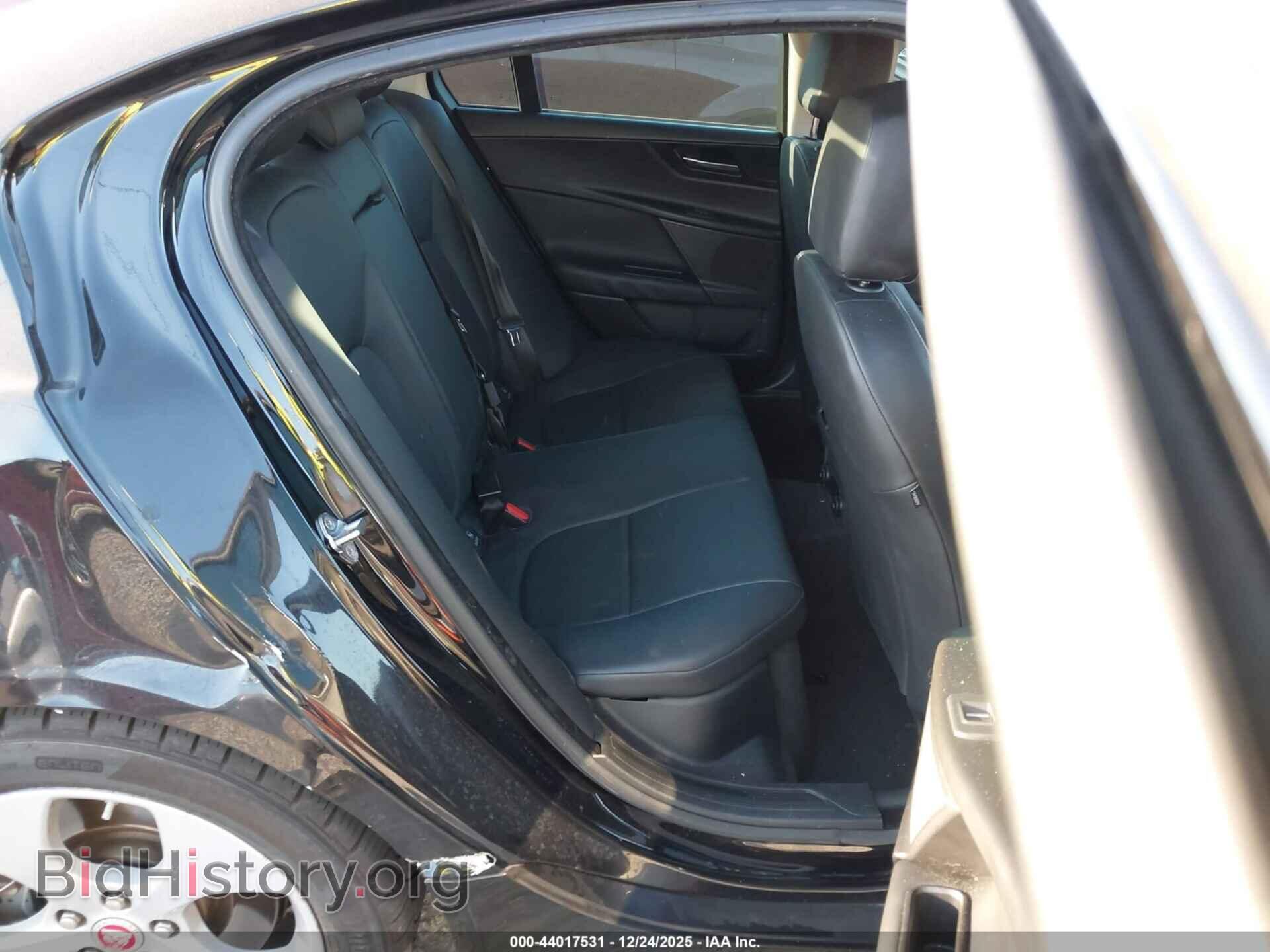 2017 JAGUAR XE - VIN: SAJAR4BG7HA951802 - Фото 8