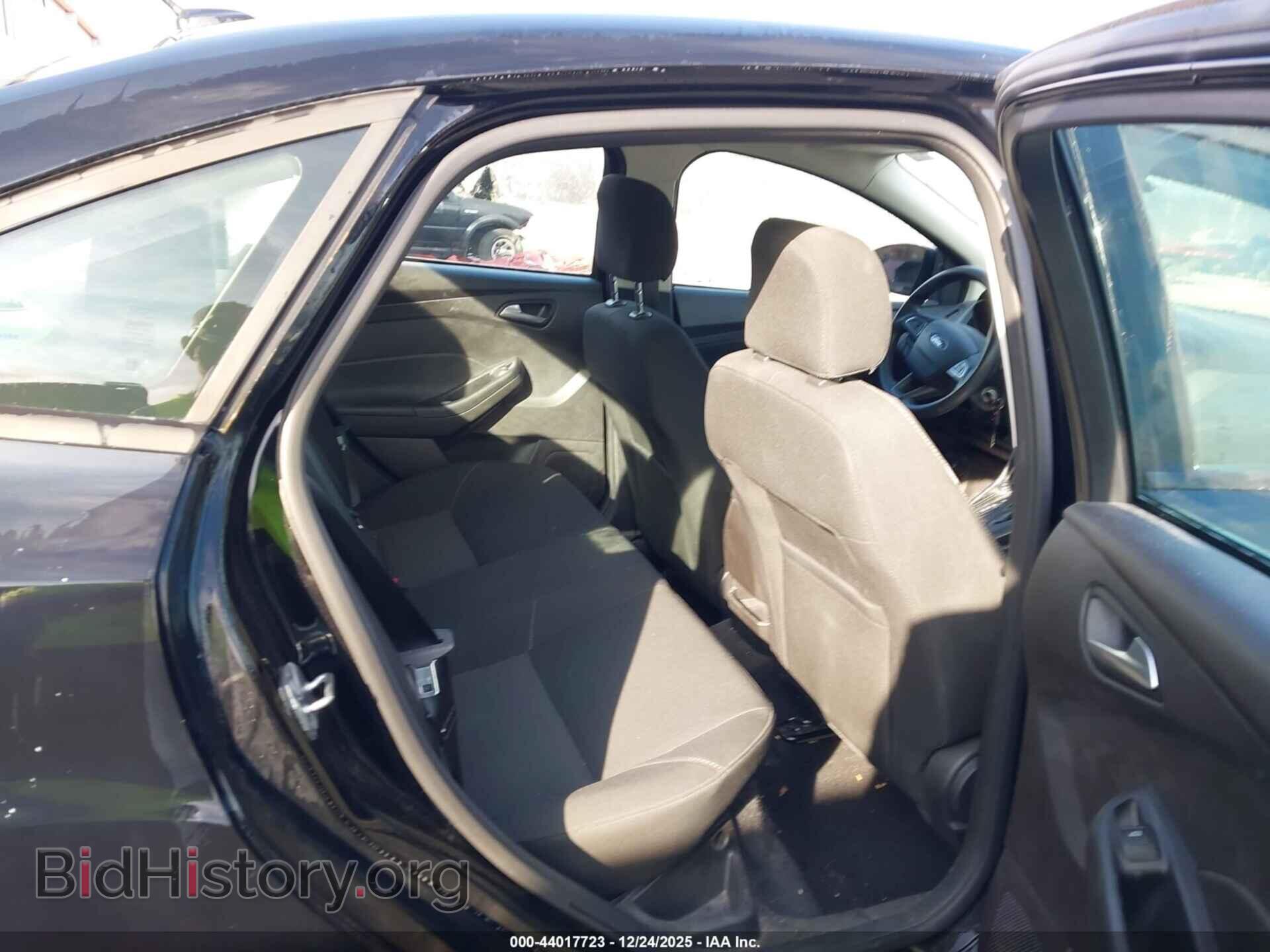 2017 FORD FOCUS - VIN: 1FADP3F26HL262273 - Фото 8