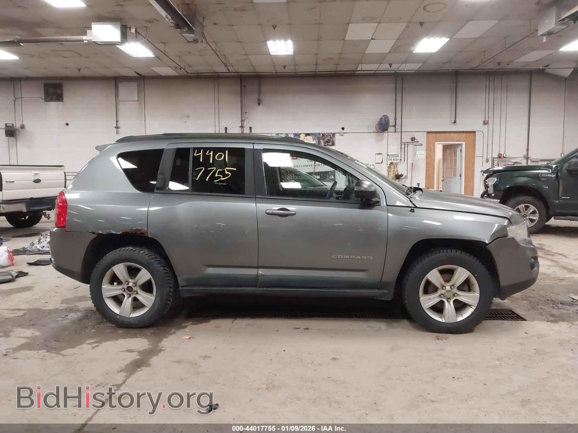 2011 JEEP COMPASS - VIN: 1J4NF1FB8BD279657 - Photo 13