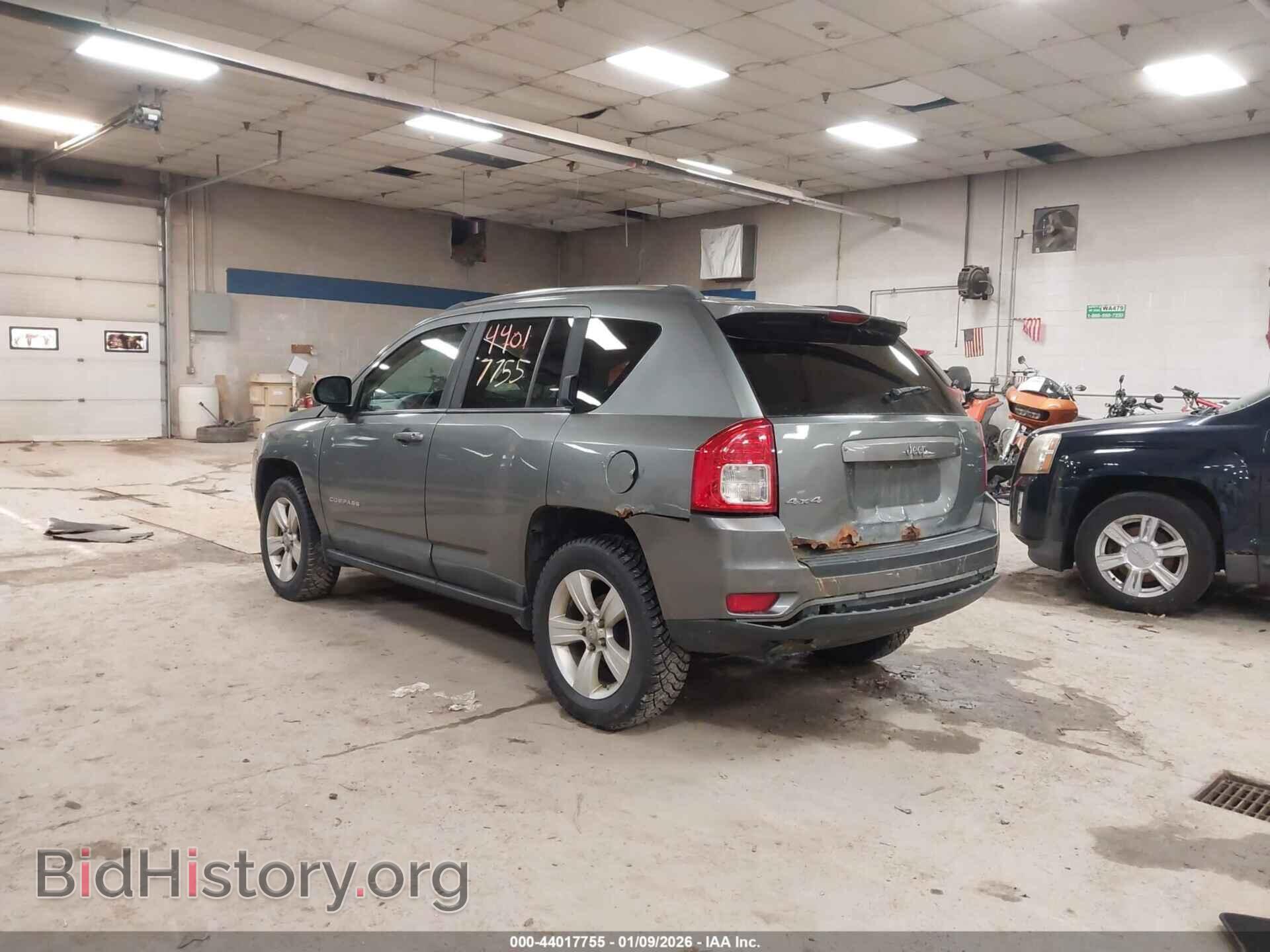 2011 JEEP COMPASS - VIN: 1J4NF1FB8BD279657 - Photo 3