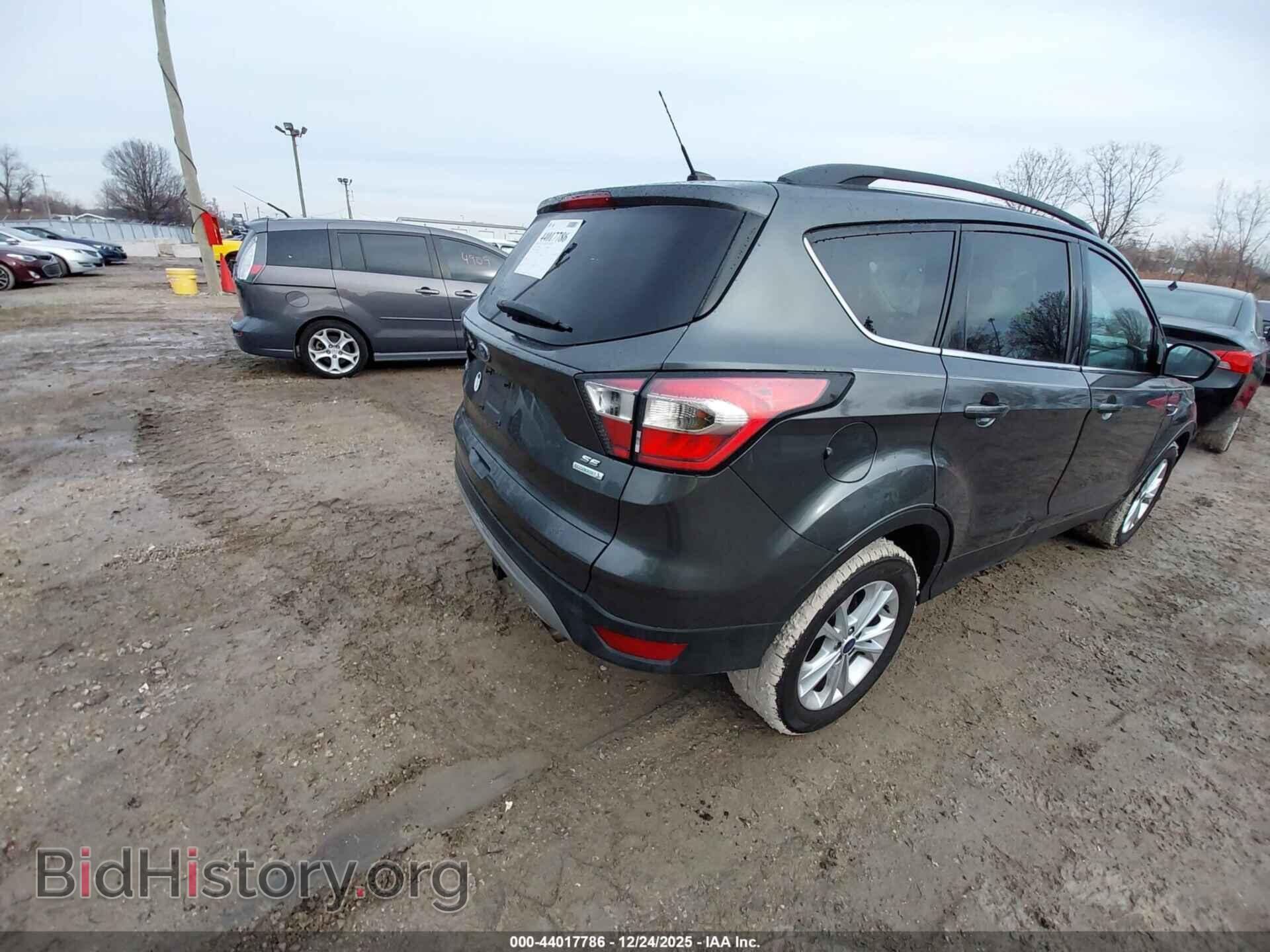 2017 FORD ESCAPE - VIN: 1FMCU0GD2HUC08200 - Фото 4