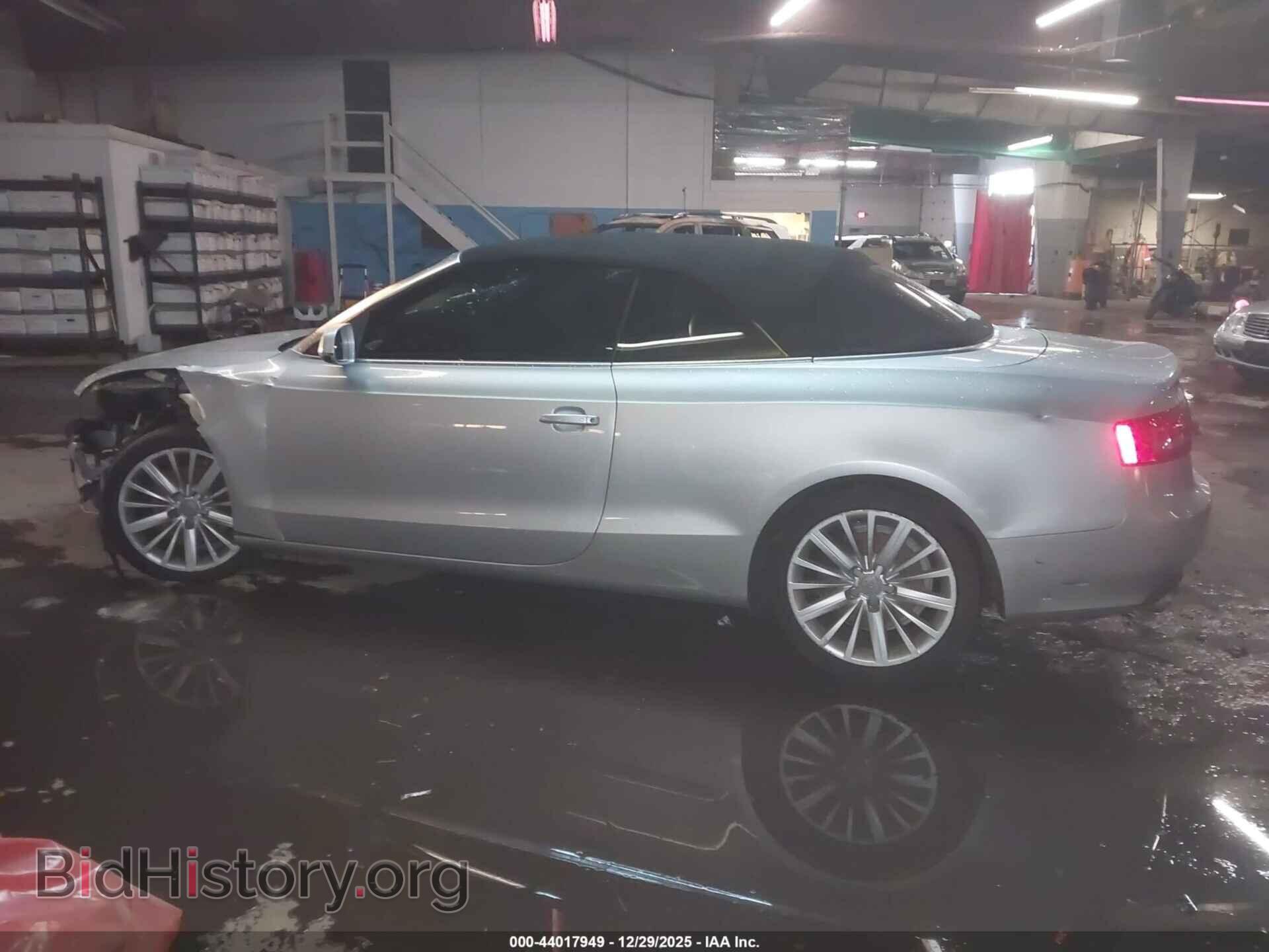 2011 AUDI A5 - VIN: WAULFAFH9BN010348 - Фото 13