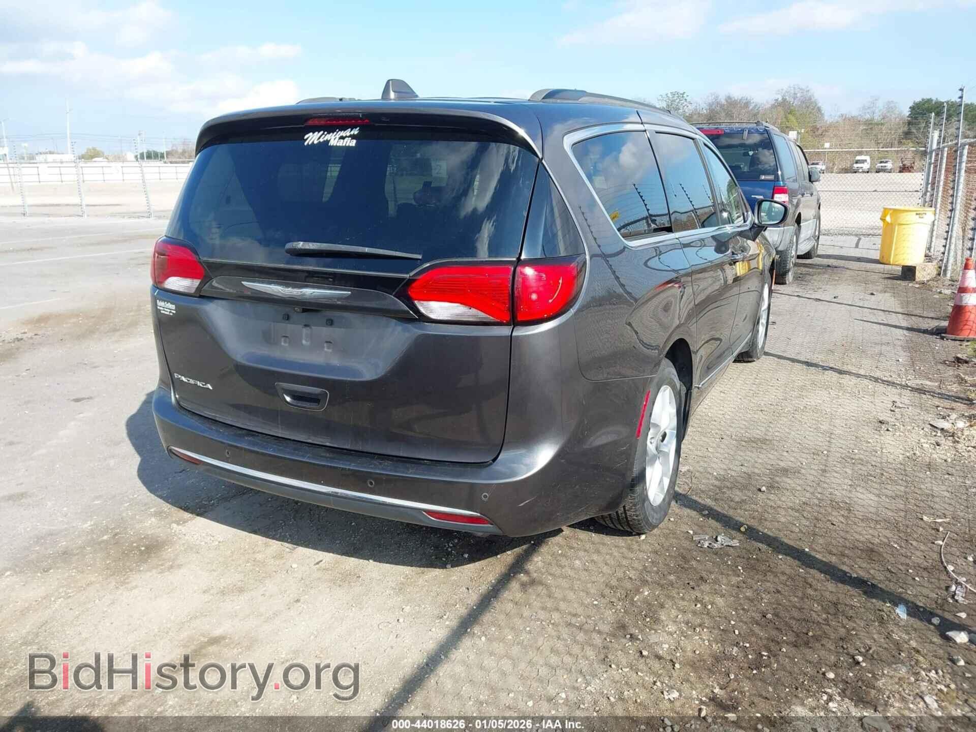 2017 CHRYSLER PACIFICA - VIN: 2C4RC1BG7HR634566 - Фото 4