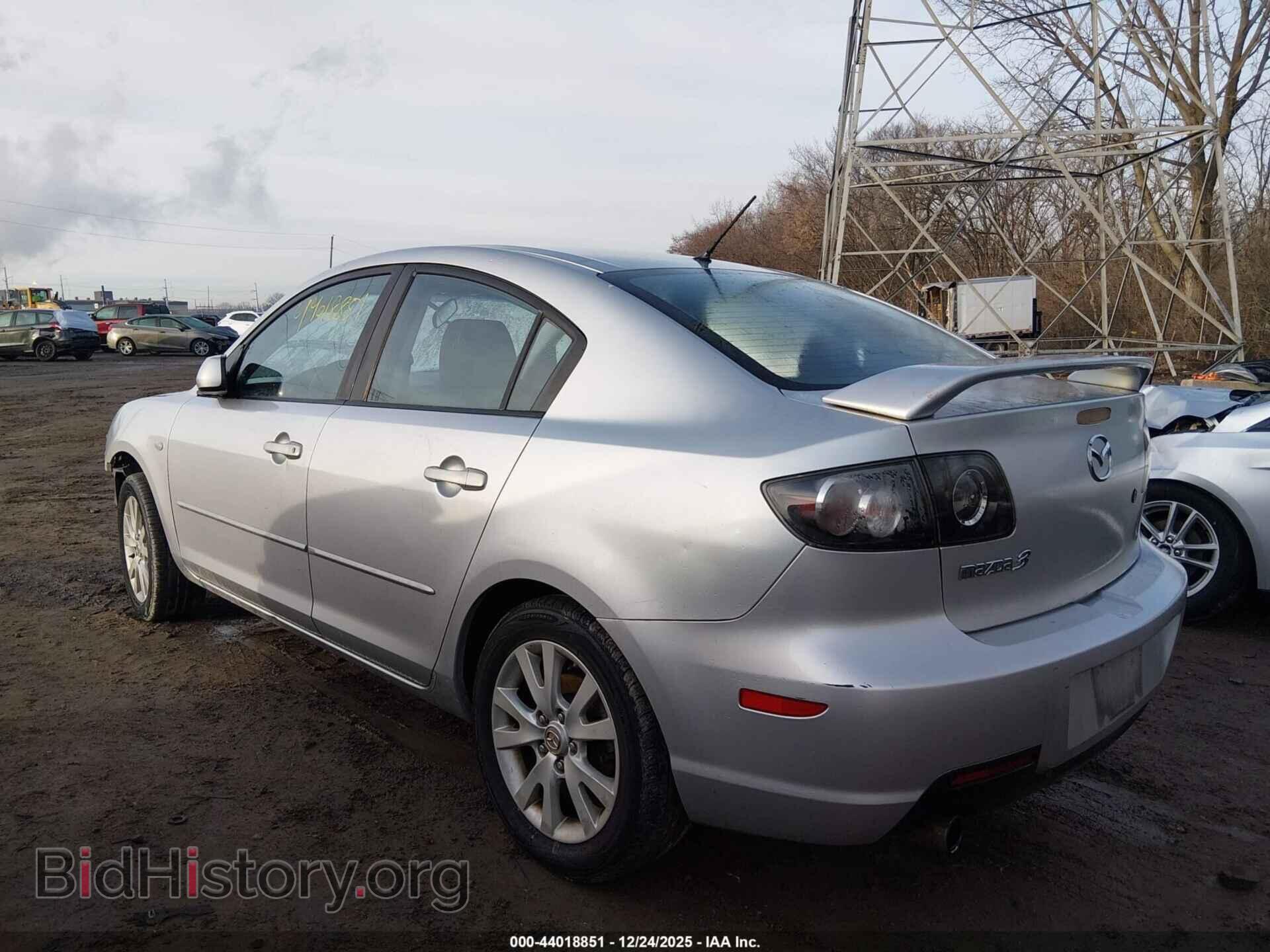 2007 MAZDA MAZDA3 - VIN: JM1BK32FX71762794 - Фото 3