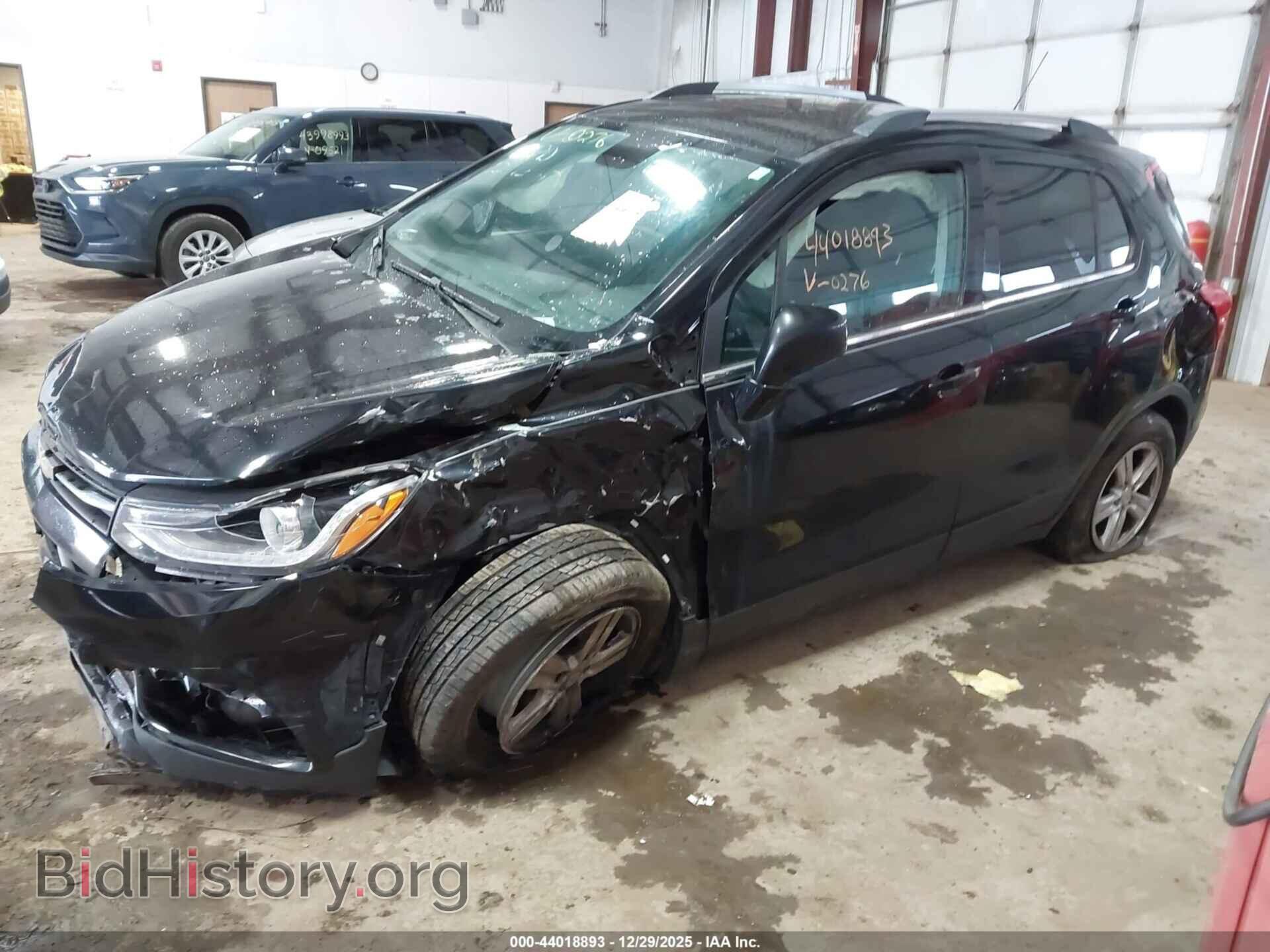2017 CHEVROLET TRAX - VIN: 3GNCJLSB2HL280276 - Фото 2
