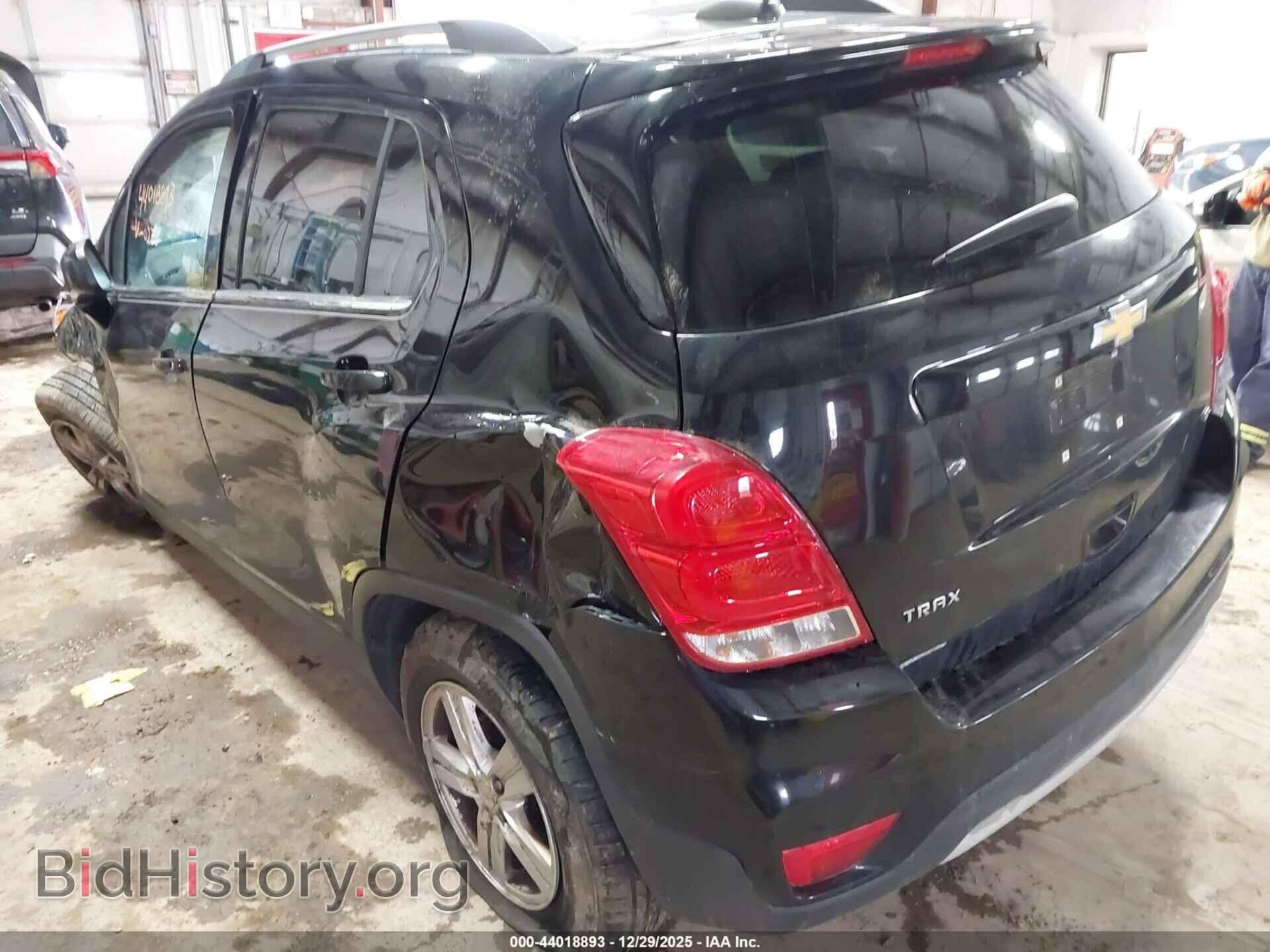 2017 CHEVROLET TRAX - VIN: 3GNCJLSB2HL280276 - Фото 3