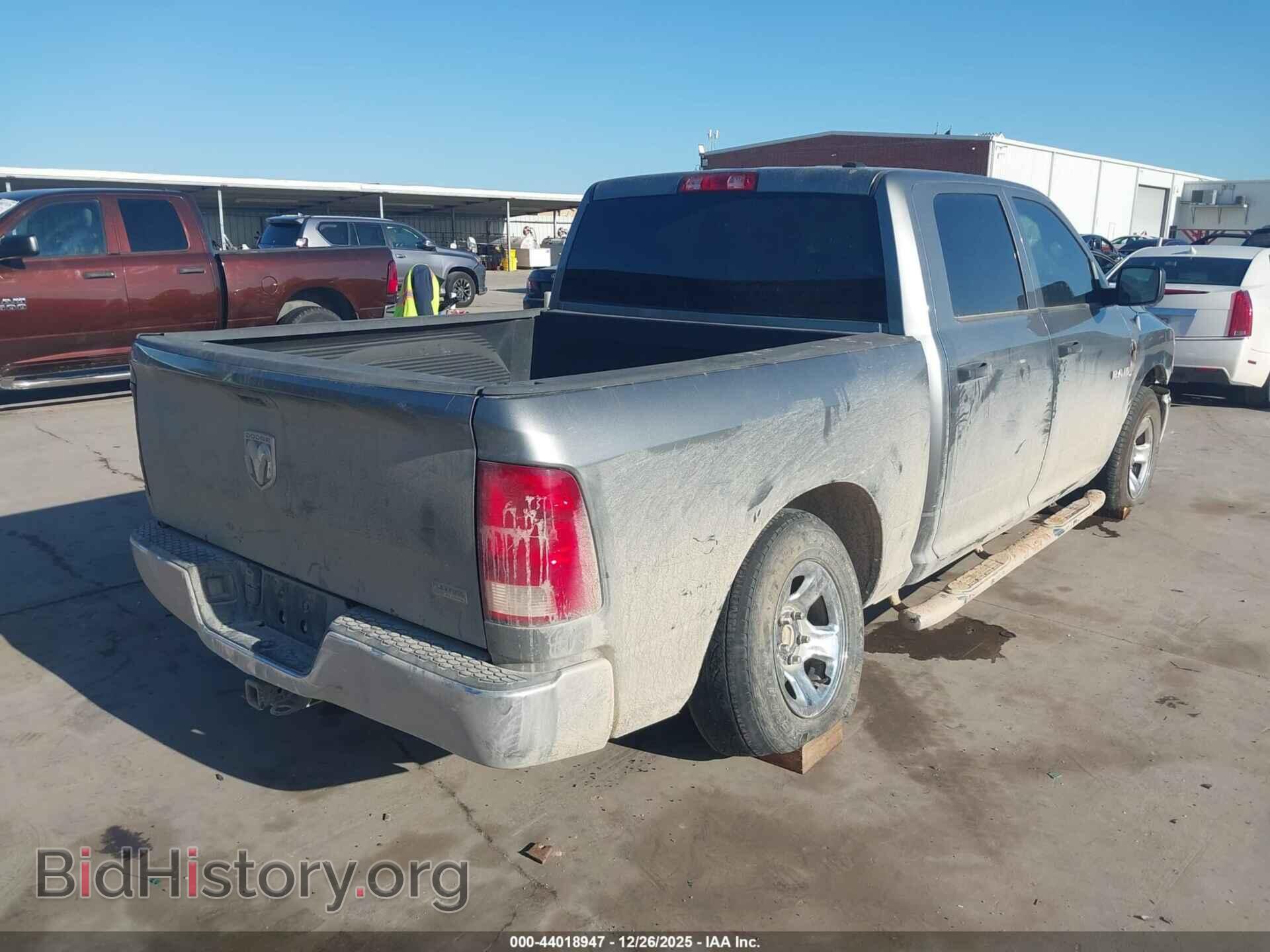 2010 DODGE RAM 1500 - VIN: 1D7RB1CP7AS250816 - Фото 4
