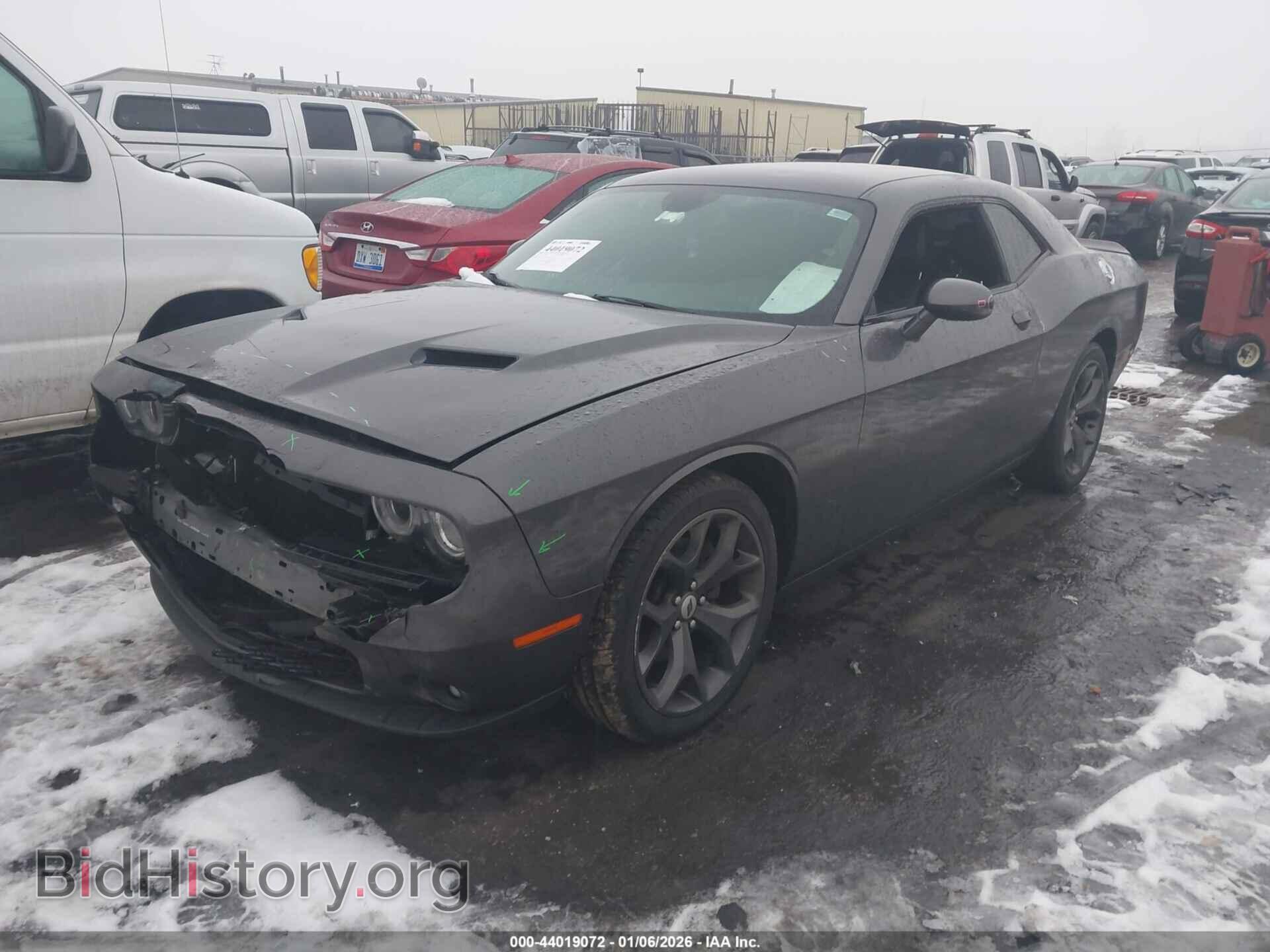2019 DODGE CHALLENGER - VIN: 2C3CDZAG3KH537045 - Фото 2