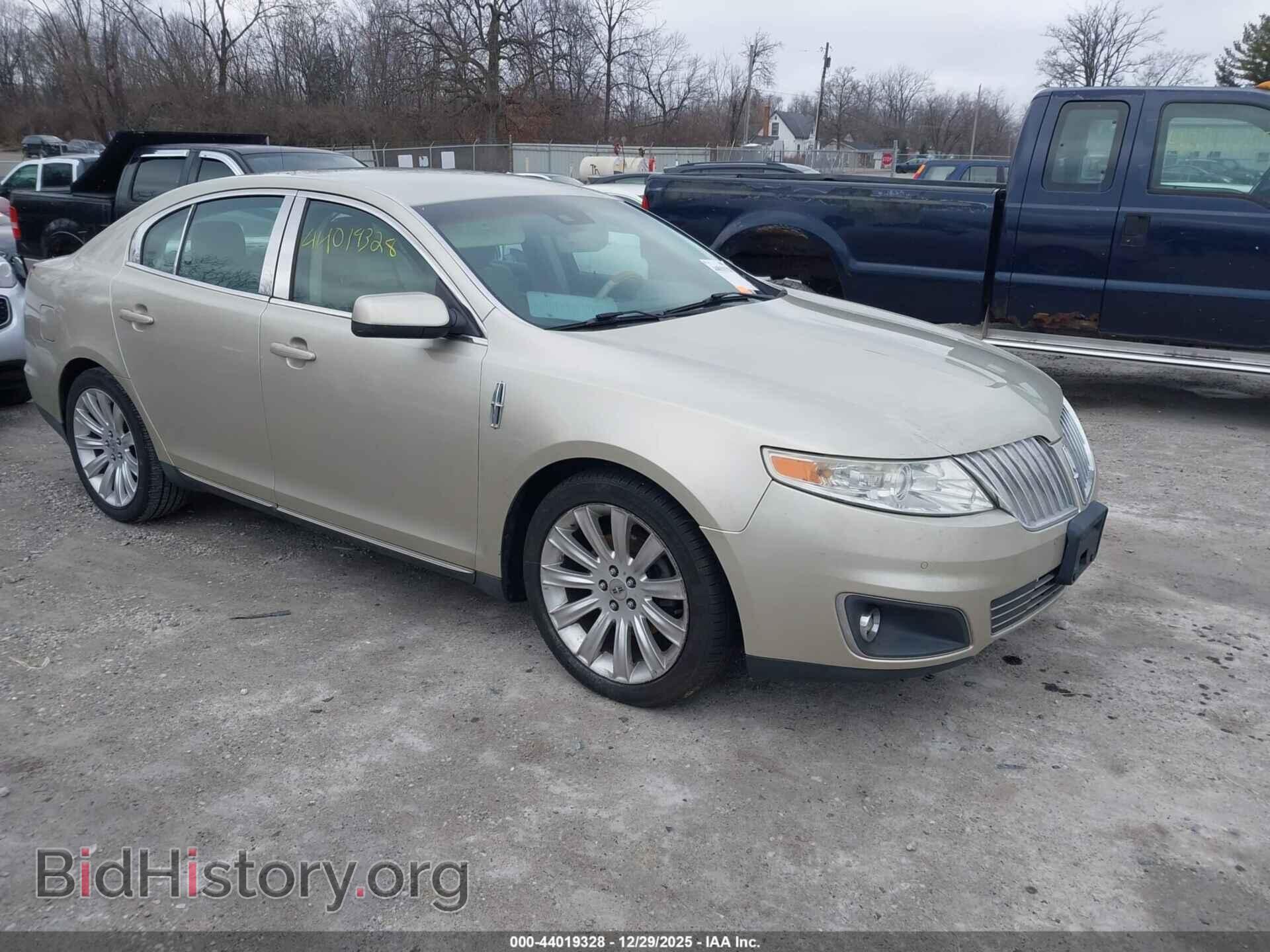 Фотография 1LNHL9DR2AG611403 - LINCOLN MKS 2010