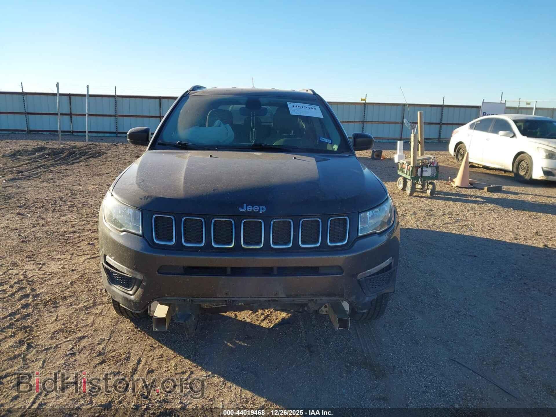 2018 JEEP COMPASS - VIN: 3C4NJCAB2JT411702 - Фото 13