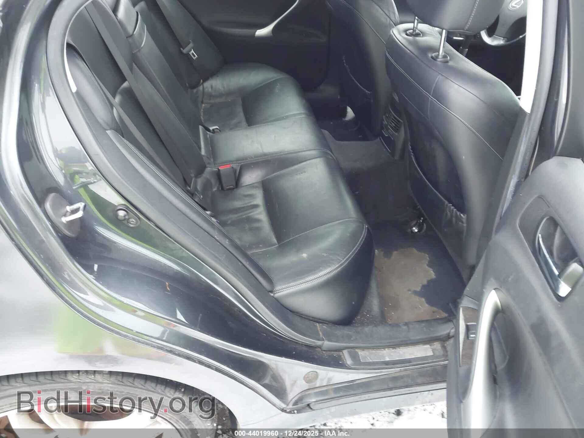 2009 LEXUS IS 250 - VIN: JTHCK262X92029145 - Photo 8